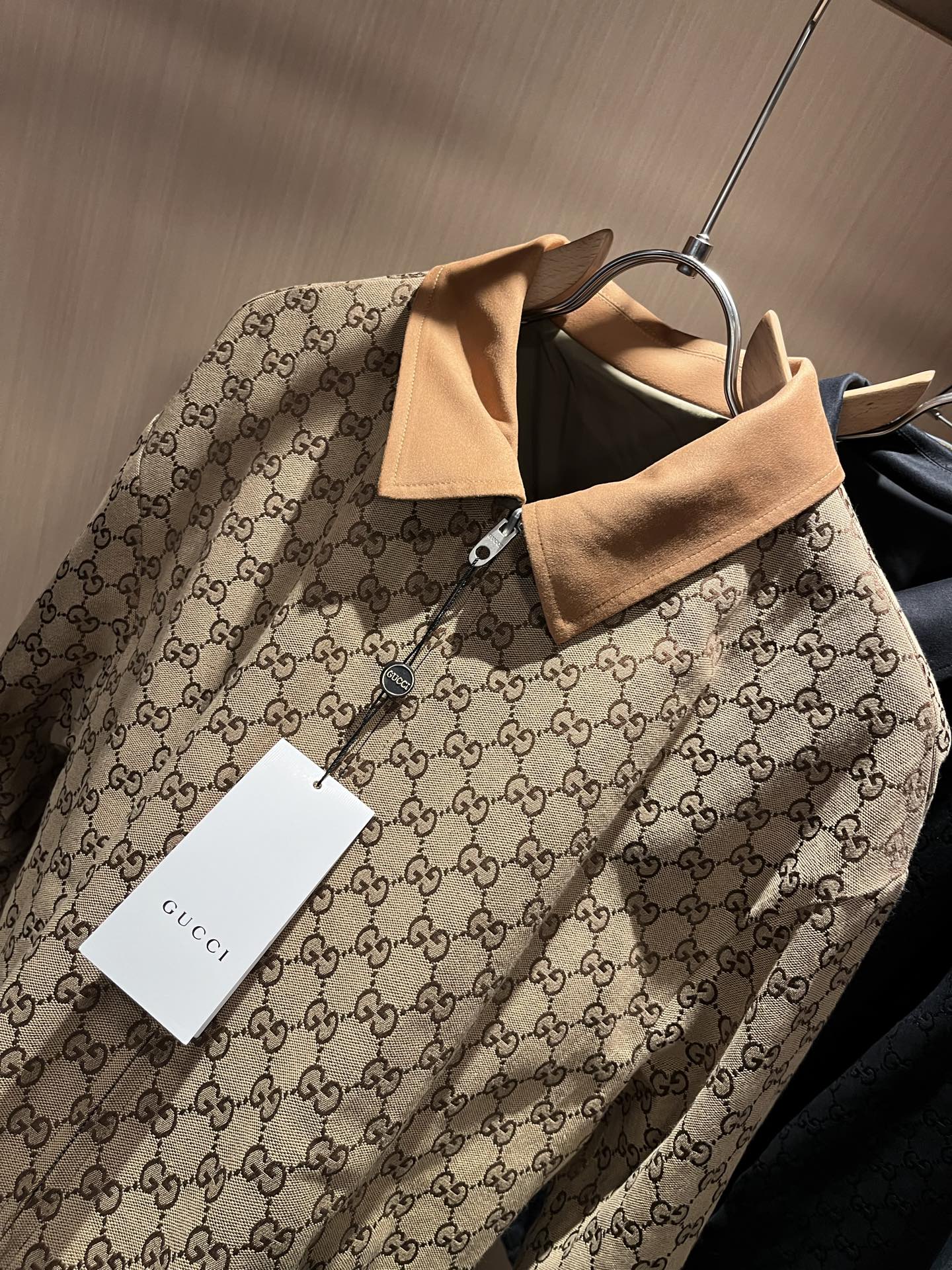   Gucc*古家 ⚠️双面夹克！2025秋冬最新系列！男女同款👫夹克外套，贸易公司渠道稀出，同步官网发