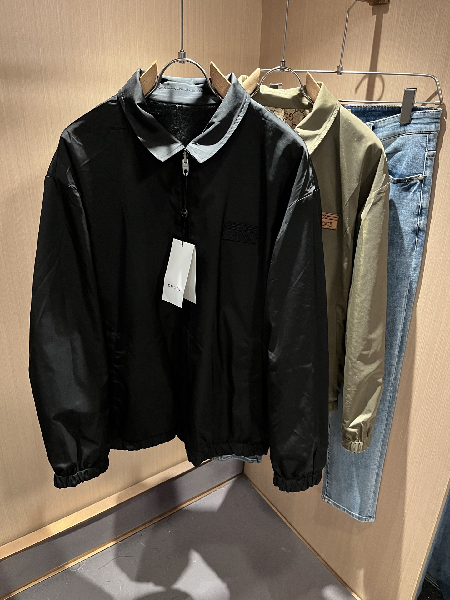   Gucc*古家 ⚠️双面夹克！2025秋冬最新系列！男女同款👫夹克外套，贸易公司渠道稀出，同步官网发