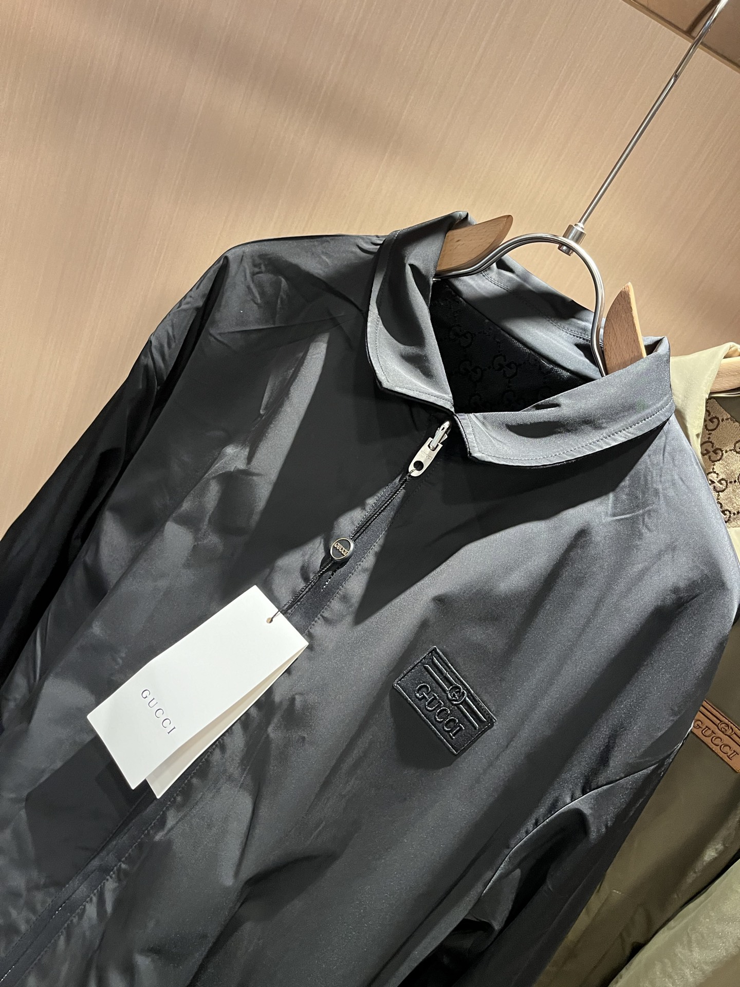  Gucc*古家 ⚠️双面夹克！2025秋冬最新系列！男女同款👫夹克外套，贸易公司渠道稀出，同步官网发