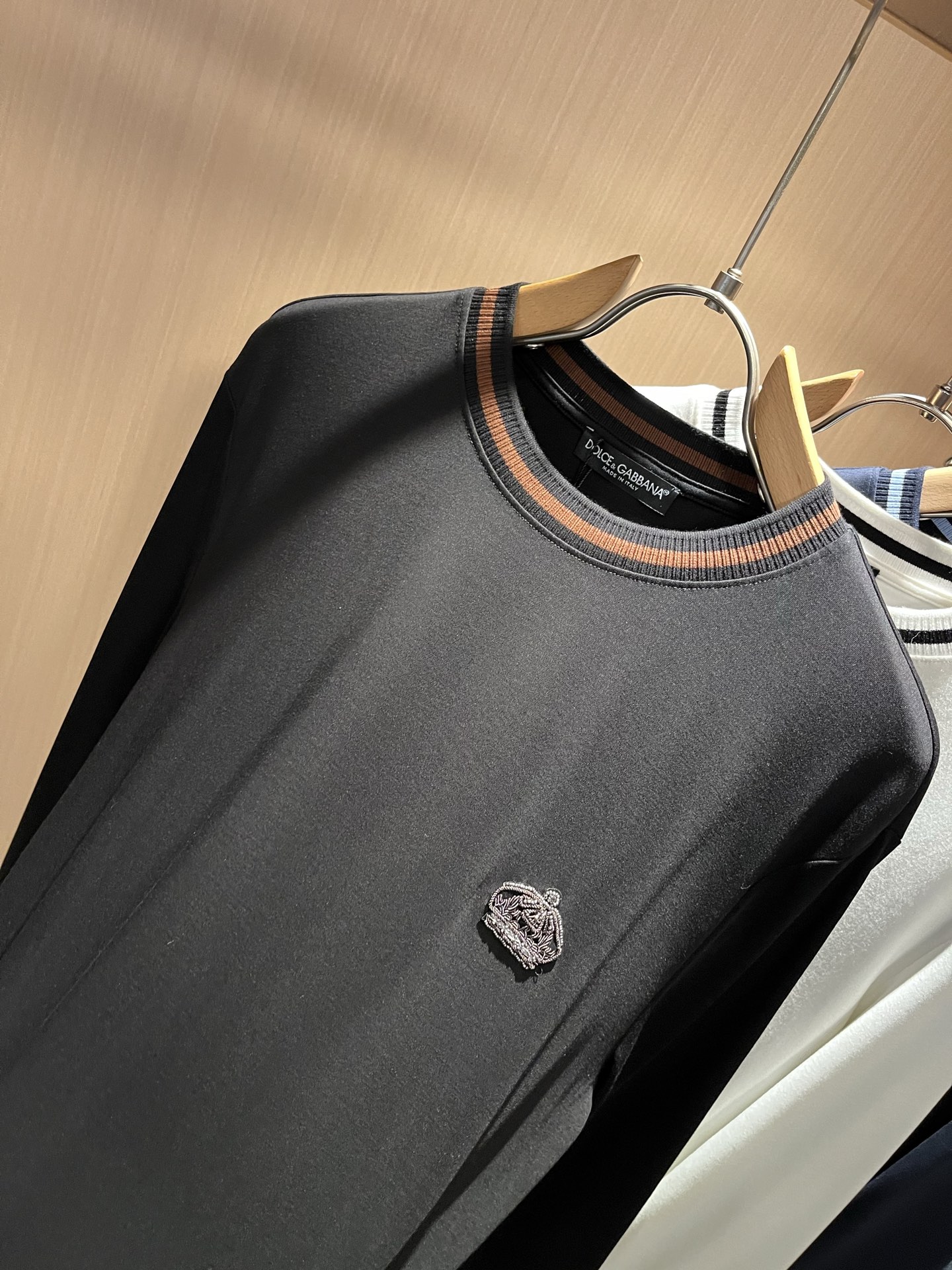  Dolce&Gabba*a 杜嘉*纳2025秋冬新款男女同款👫打底长袖T恤，专柜同步发售！定制专属纯棉