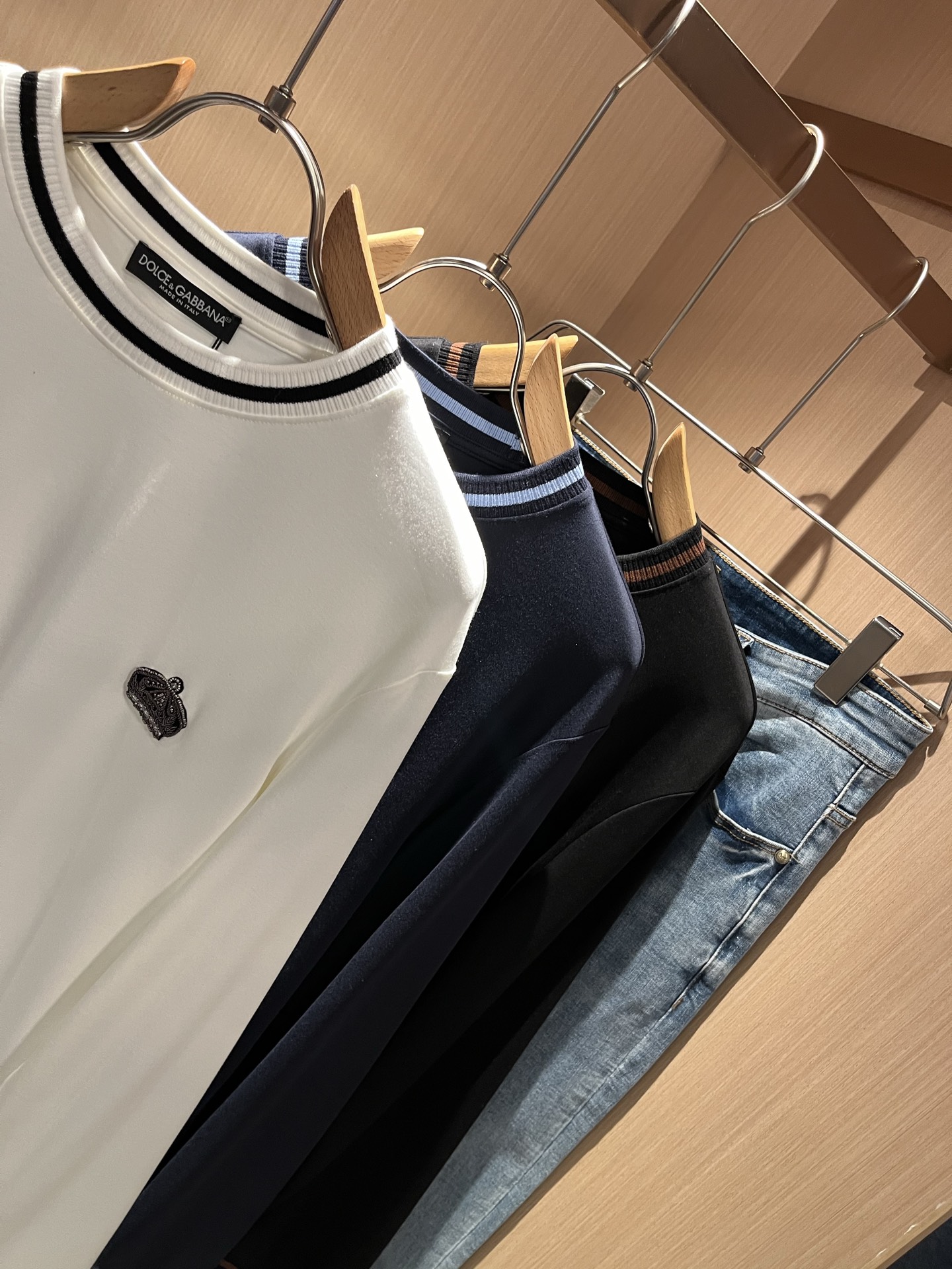  Dolce&Gabba*a 杜嘉*纳2025秋冬新款男女同款👫打底长袖T恤，专柜同步发售！定制专属纯棉