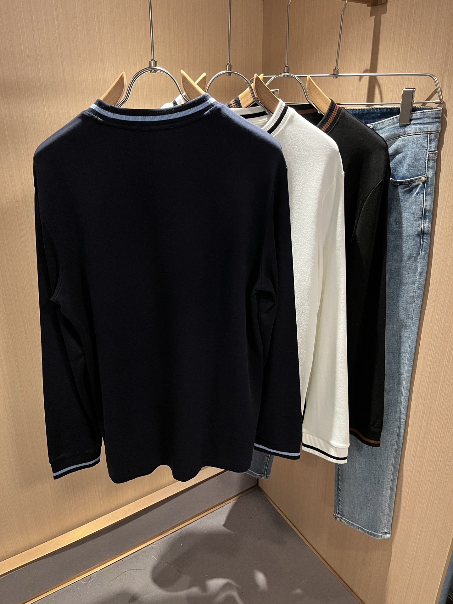  Dolce&Gabba*a 杜嘉*纳2025秋冬新款男女同款👫打底长袖T恤，专柜同步发售！定制专属纯棉