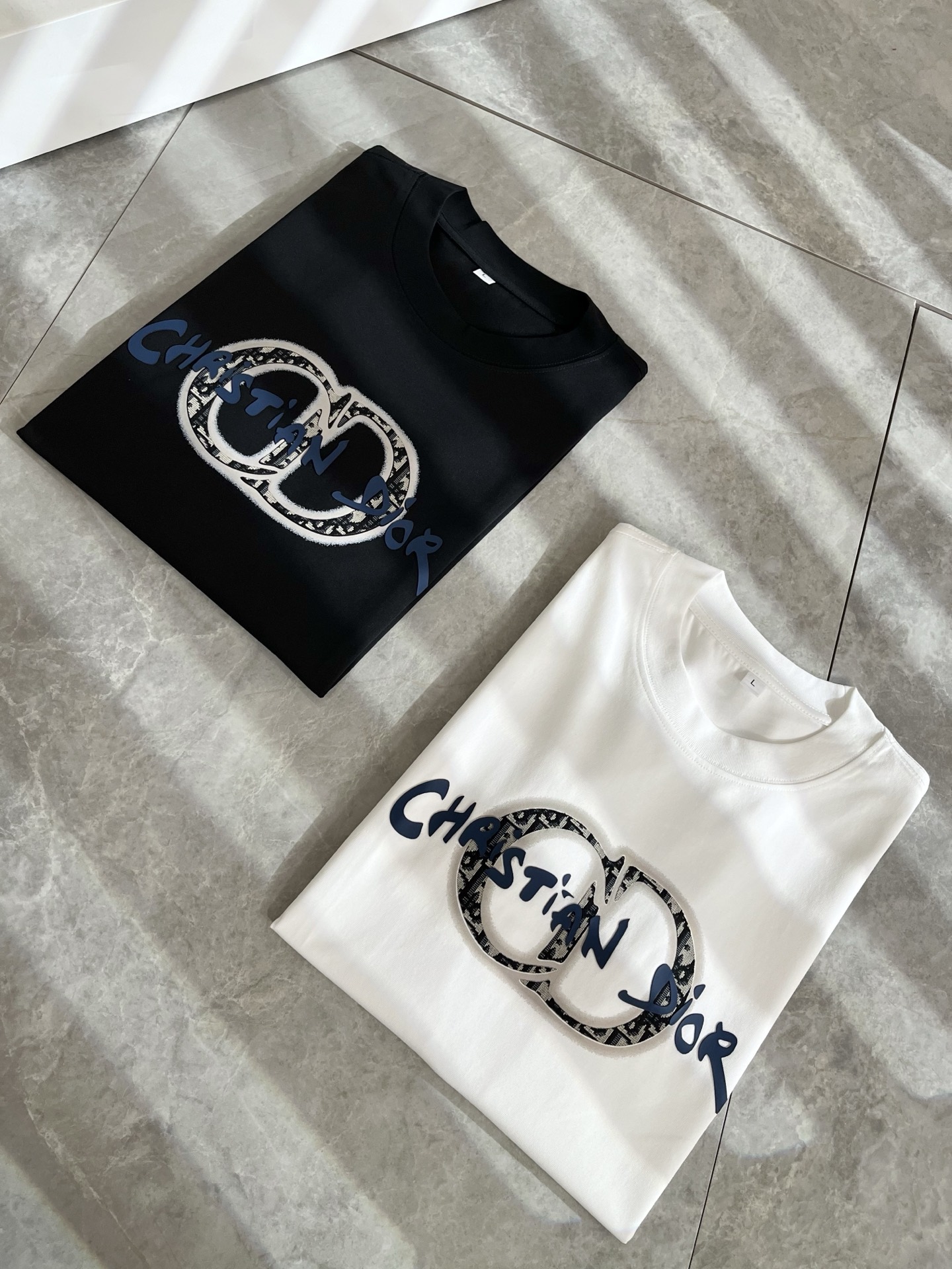  Dio*迪家 2025春夏新款男女同款👫短袖T恤，专柜同步发售！定制专属260克纯棉面料，定制原版工艺