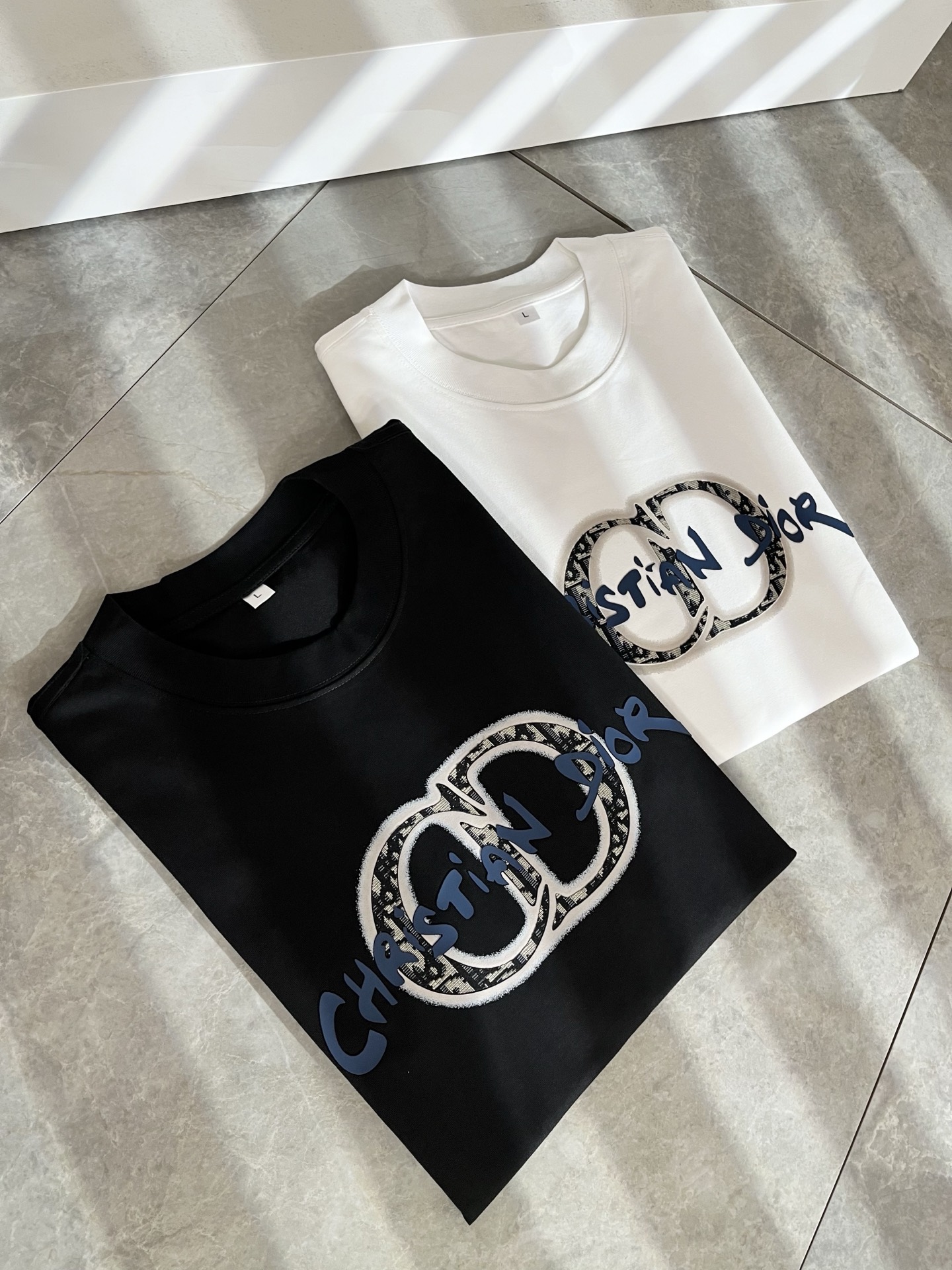  Dio*迪家 2025春夏新款男女同款👫短袖T恤，专柜同步发售！定制专属260克纯棉面料，定制原版工艺