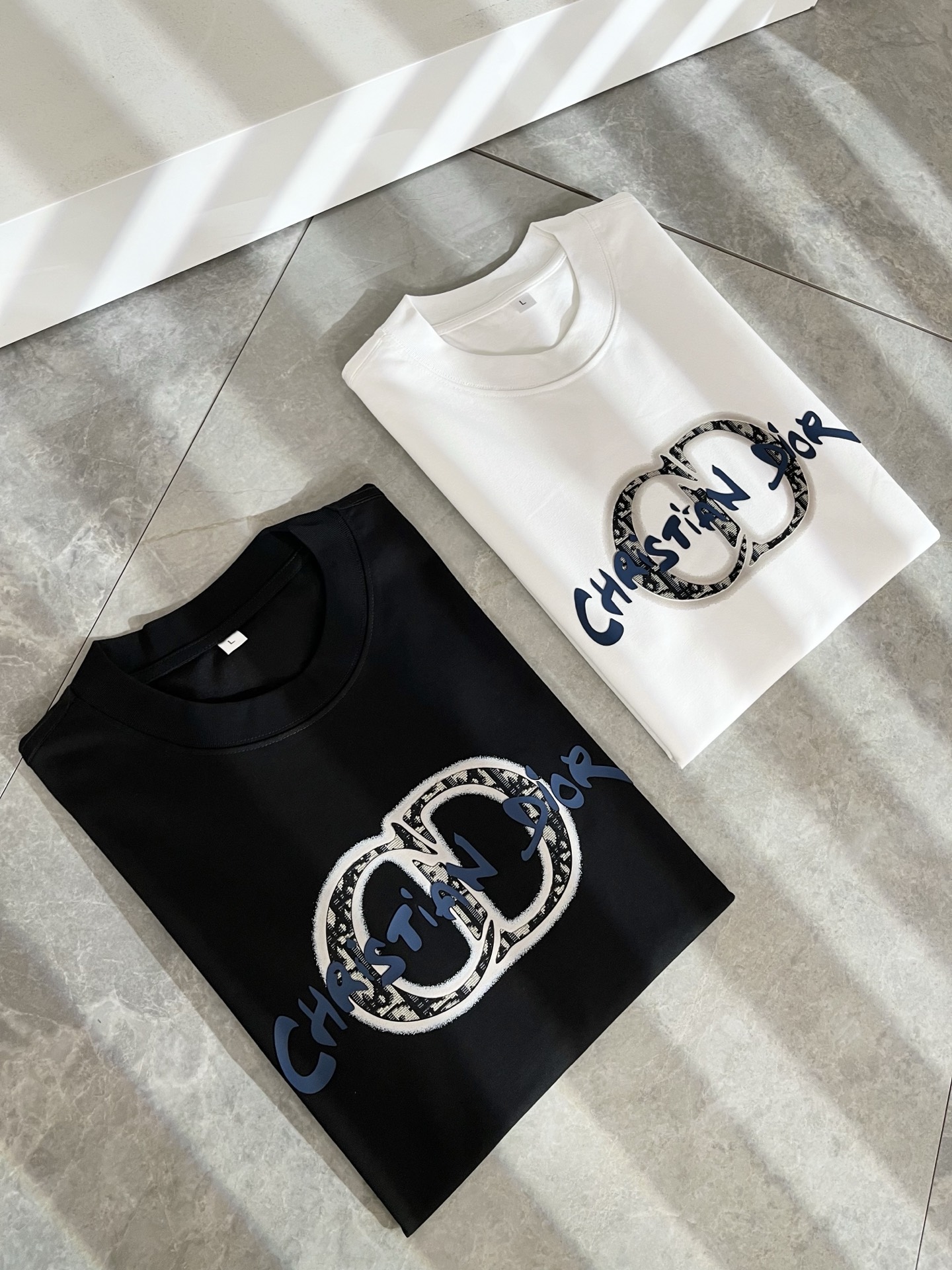  Dio*迪家 2025春夏新款男女同款👫短袖T恤，专柜同步发售！定制专属260克纯棉面料，定制原版工艺