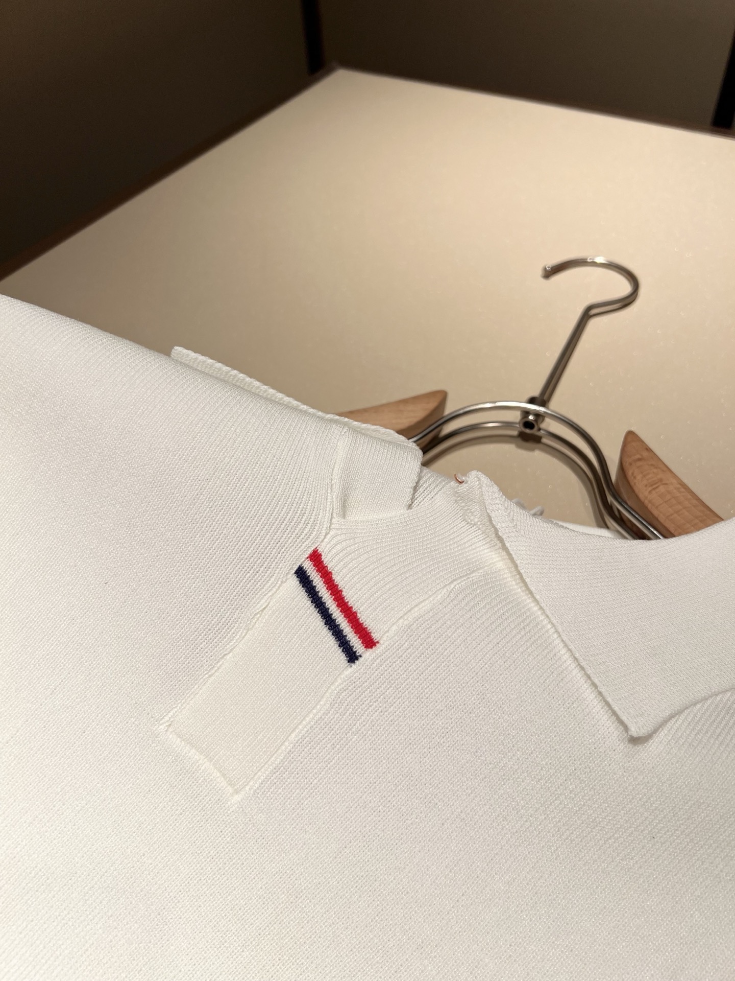 ThomBrow*e汤姆*朗 ~2025春夏新款短袖伊力特针织面料！官网同步有售，独特设计魅力，非常高端