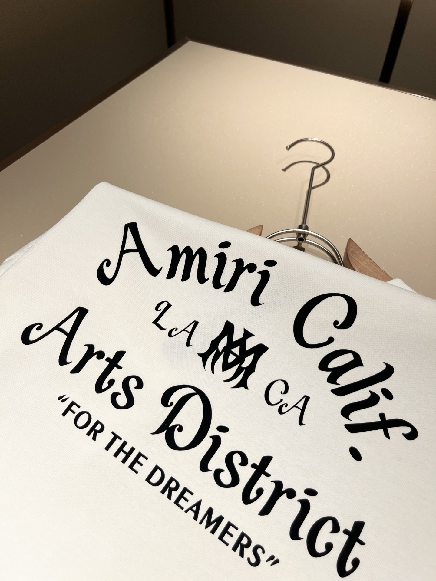 AMIRI2025春夏新款男女同款👫休闲短袖T恤，最新款全网独家首上！！~既经典有时尚百搭，谁不爱啊，将