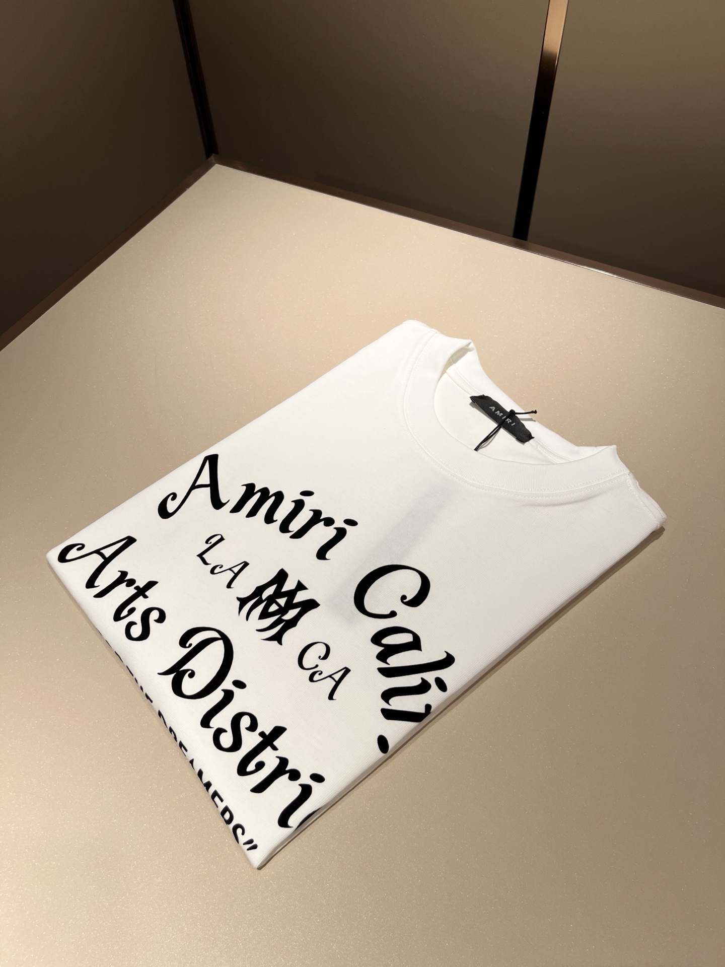 AMIRI2025春夏新款男女同款👫休闲短袖T恤，最新款全网独家首上！！~既经典有时尚百搭，谁不爱啊，将