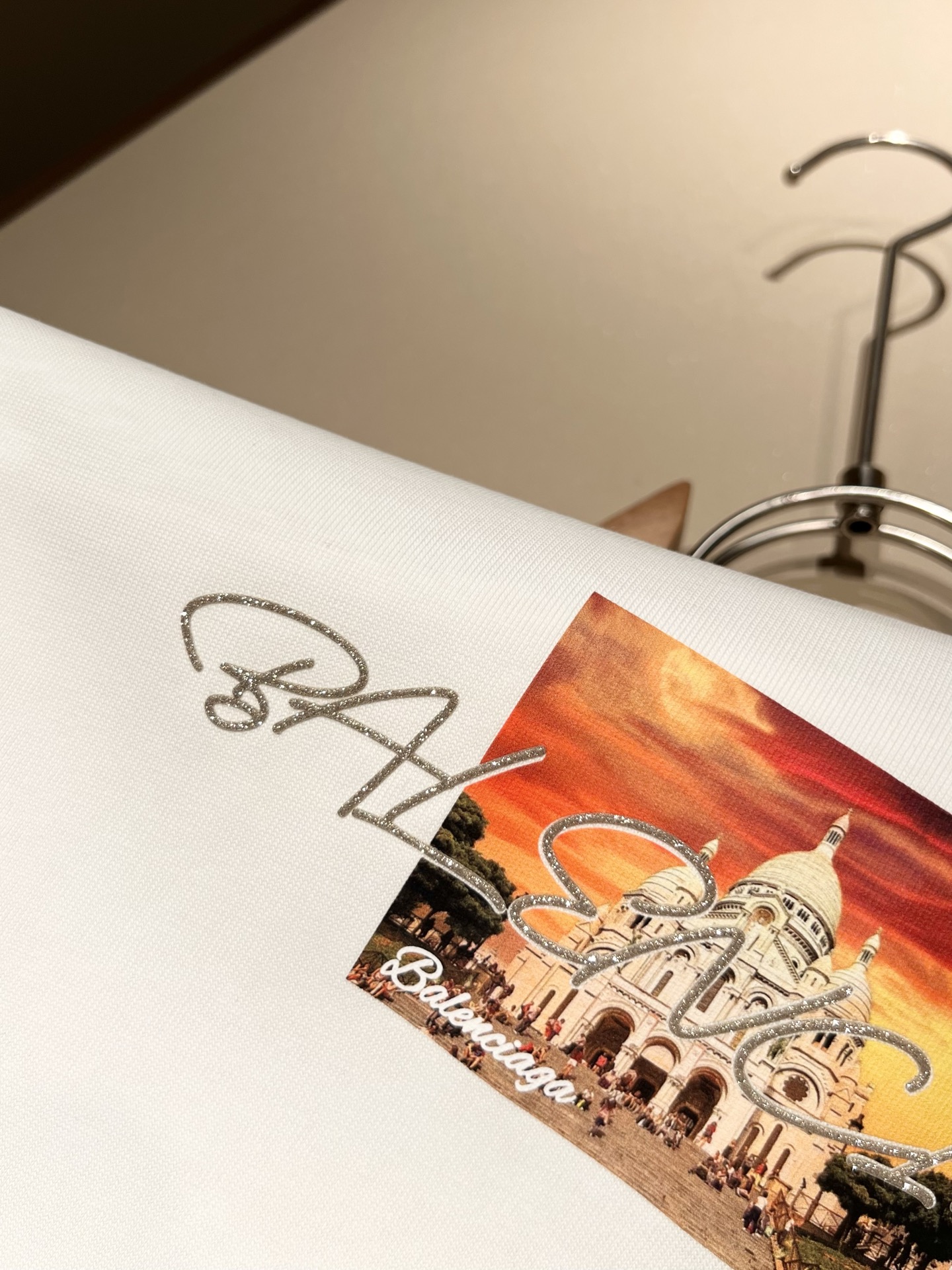 BALENCI*GA巴黎*家 2025春夏新款男女同款👫短袖T恤！走秀图案印花时尚休闲短袖T恤衫！设计l