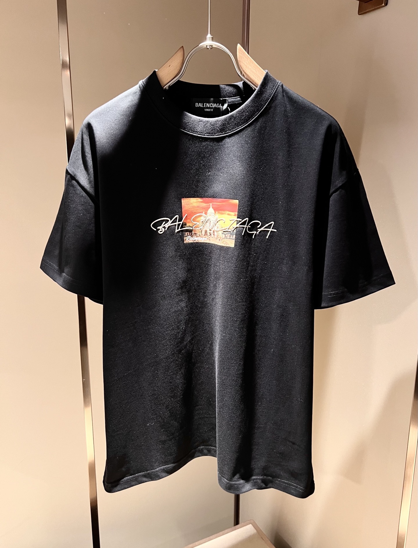 BALENCI*GA巴黎*家 2025春夏新款男女同款👫短袖T恤！走秀图案印花时尚休闲短袖T恤衫！设计l