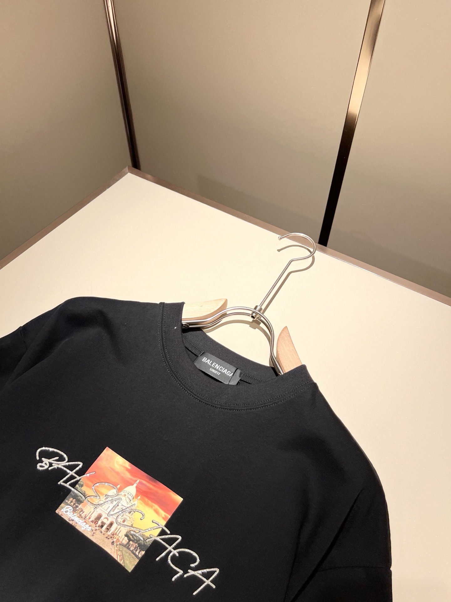 BALENCI*GA巴黎*家 2025春夏新款男女同款👫短袖T恤！走秀图案印花时尚休闲短袖T恤衫！设计l