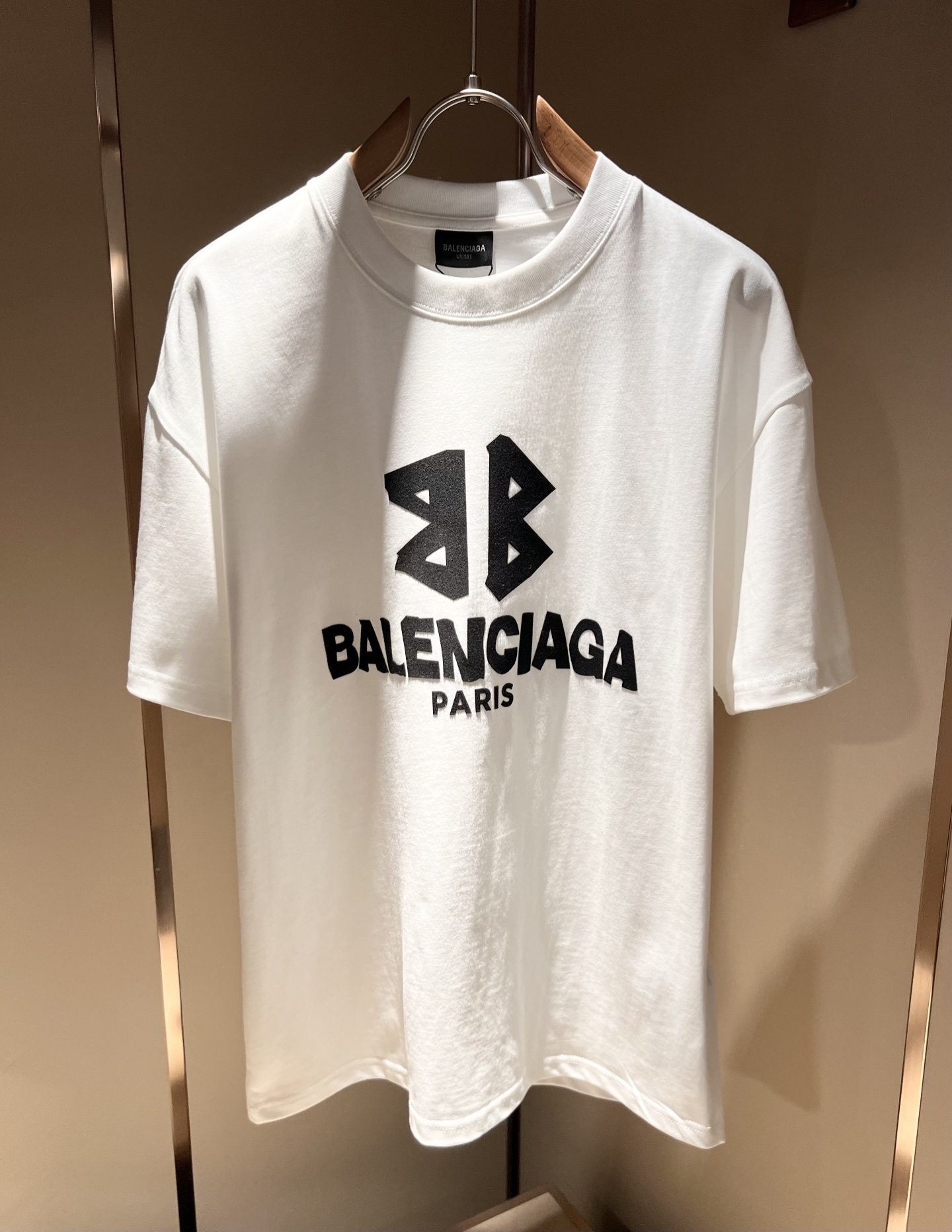    BALENCI*GA巴黎*家 2025春夏新款男女同款👫短袖T恤！走秀图案印花时尚休闲短袖T恤衫！