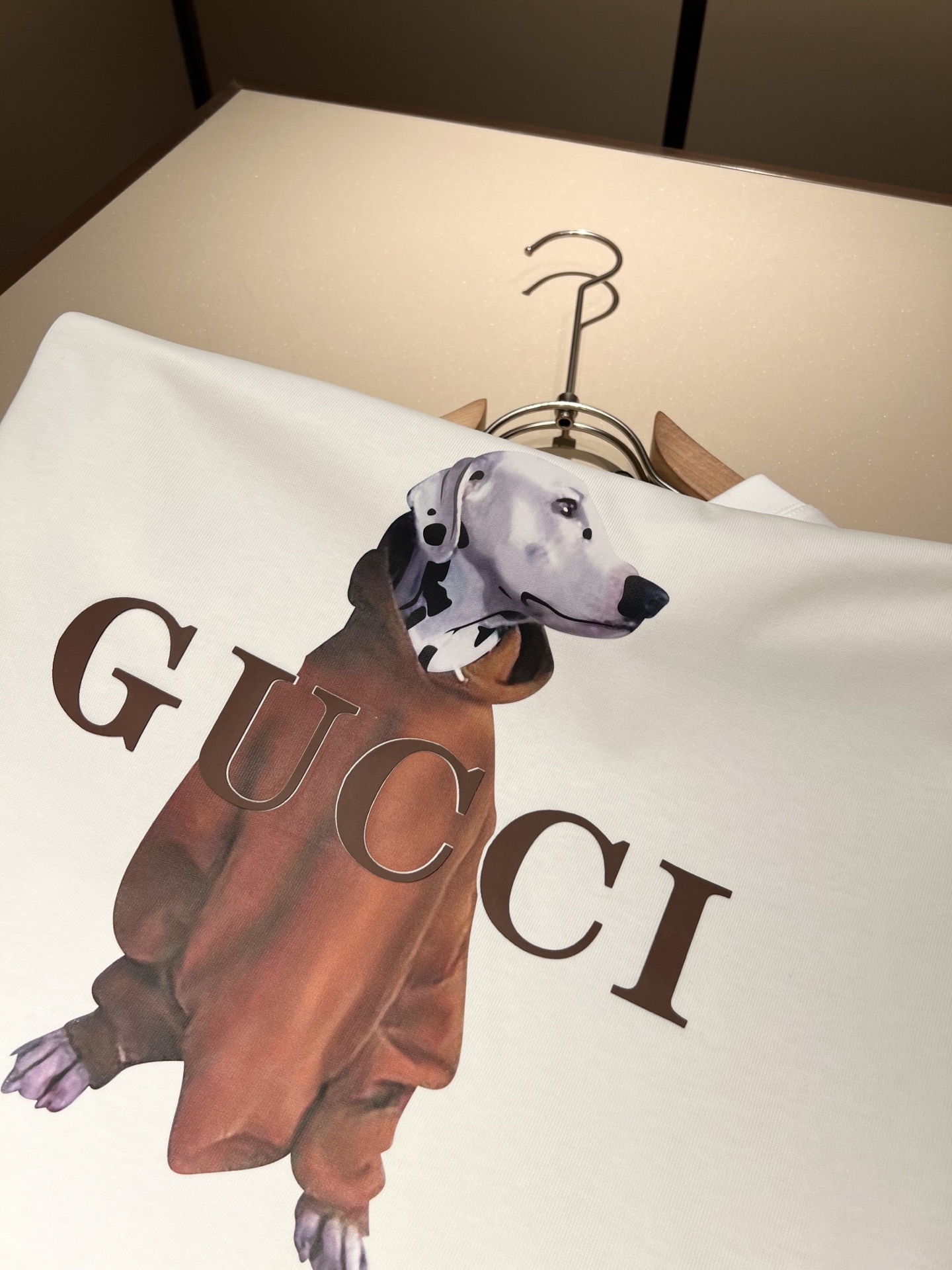    Gucc*古家 2025春夏新款男女同情侣款👫休闲宽松棉质圆领短袖T恤衫！贸易公司渠道稀出，同步官