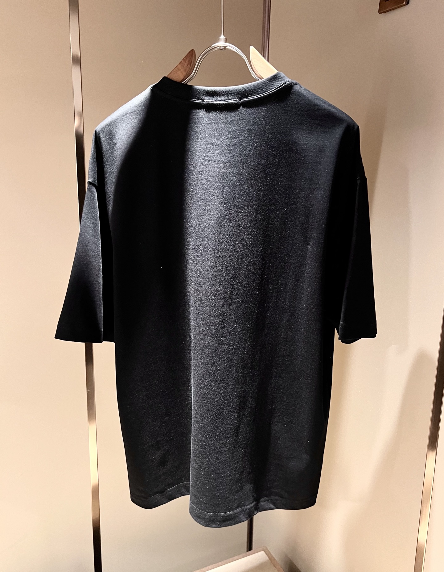  Mosch*ino莫斯*诺2025 春夏新款男女同款👫短袖T恤，！！超多明星网红喜爱，宽松版型，男女同