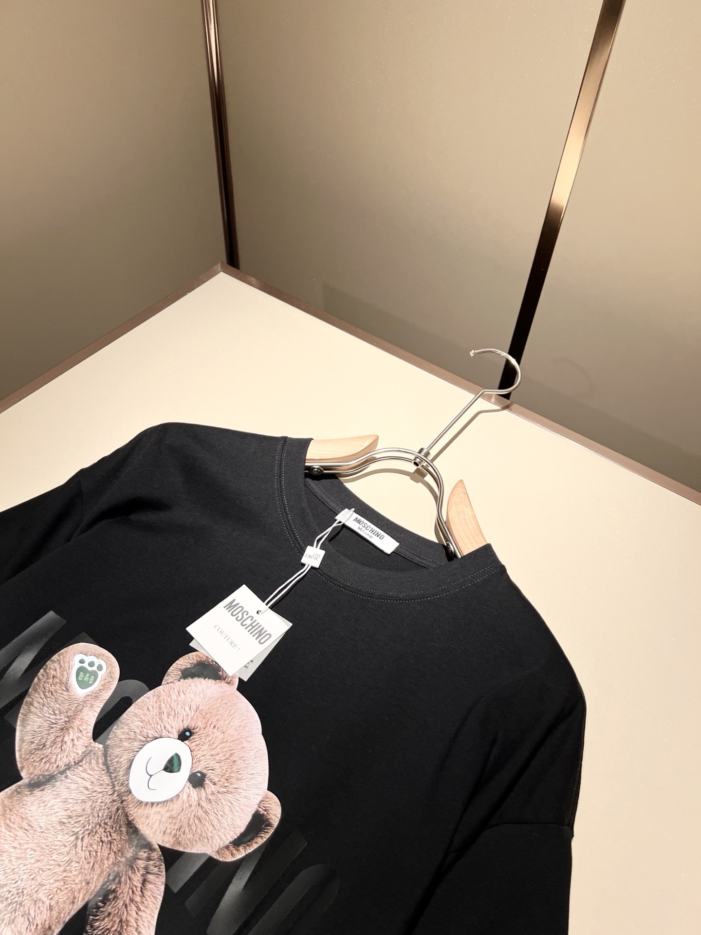  Mosch*ino莫斯*诺2025 春夏新款男女同款👫短袖T恤，！！超多明星网红喜爱，宽松版型，男女同