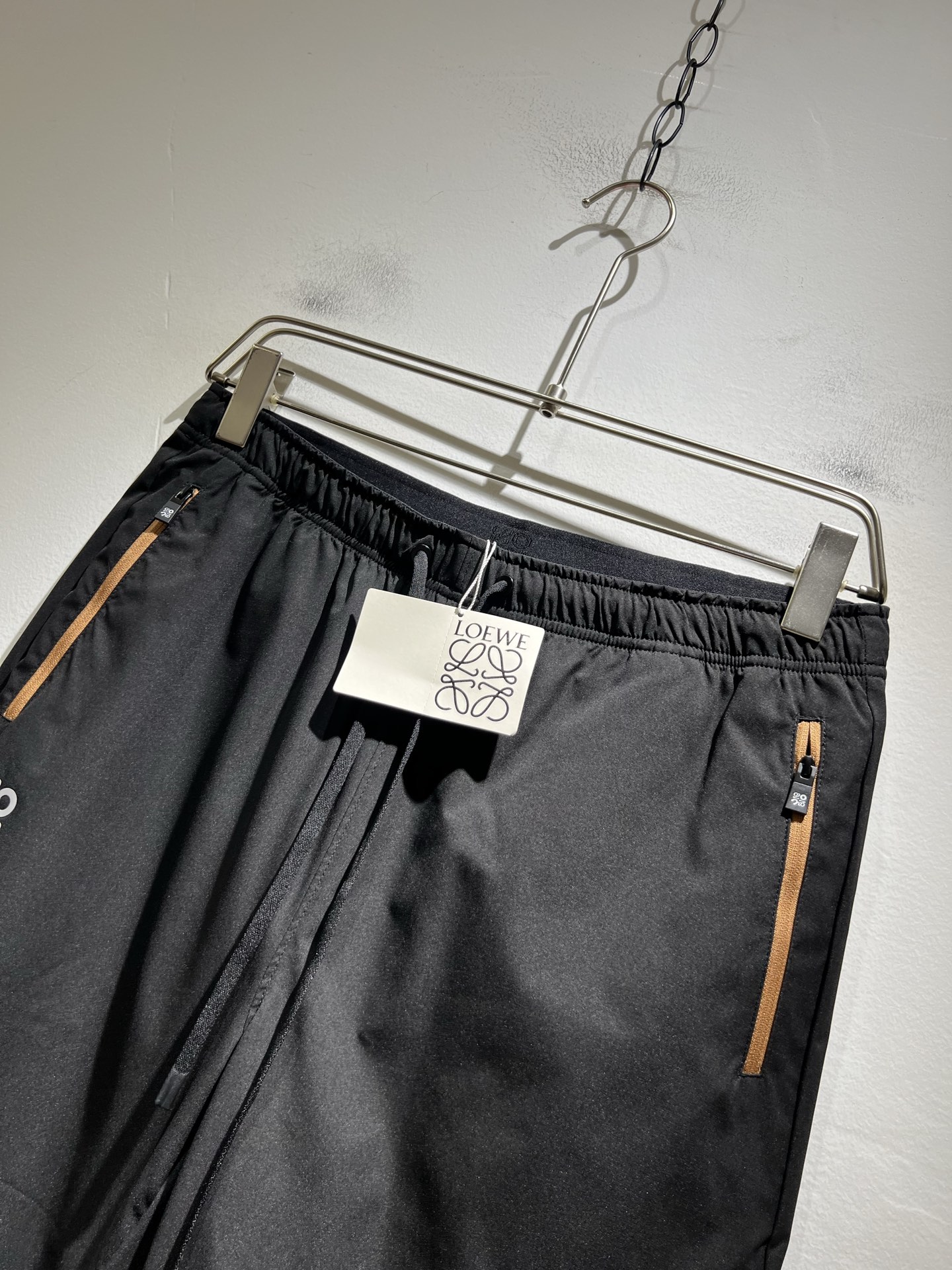  LO*WE/罗*威2025秋冬新品男士时装款高端休闲短裤，香港洋行渠道货，日本原厂出品，纯血统品质，完