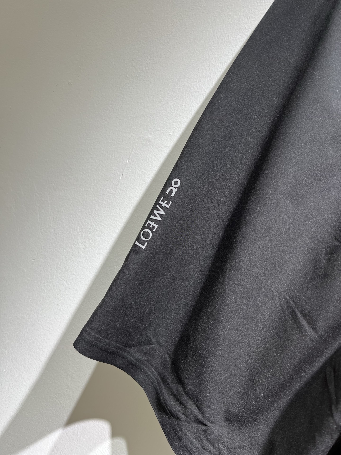  LO*WE/罗*威2025秋冬新品男士时装款高端休闲短裤，香港洋行渠道货，日本原厂出品，纯血统品质，完