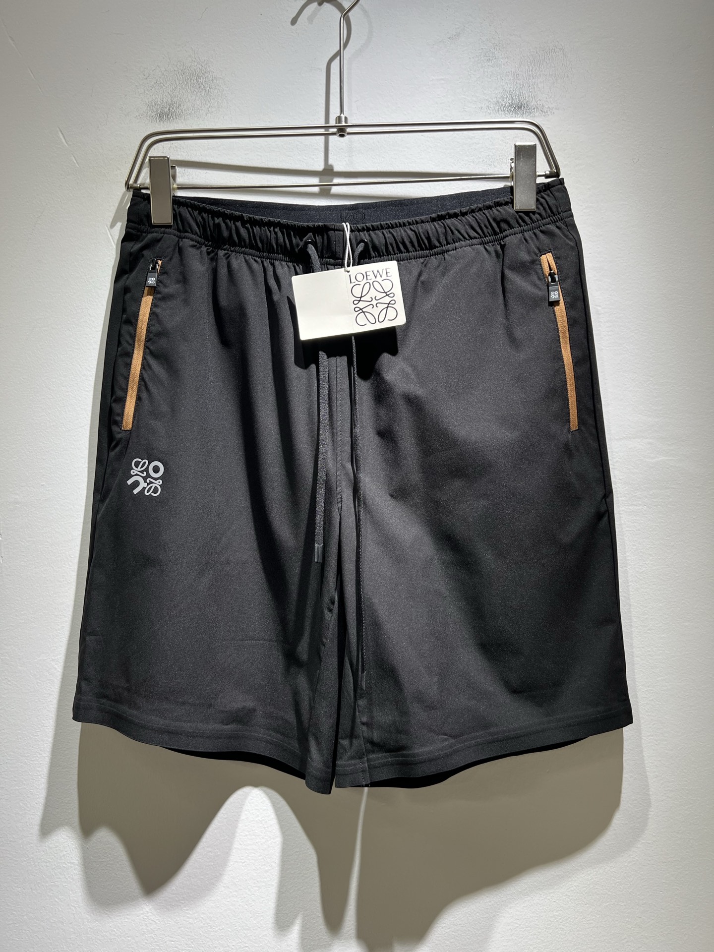  LO*WE/罗*威2025秋冬新品男士时装款高端休闲短裤，香港洋行渠道货，日本原厂出品，纯血统品质，完