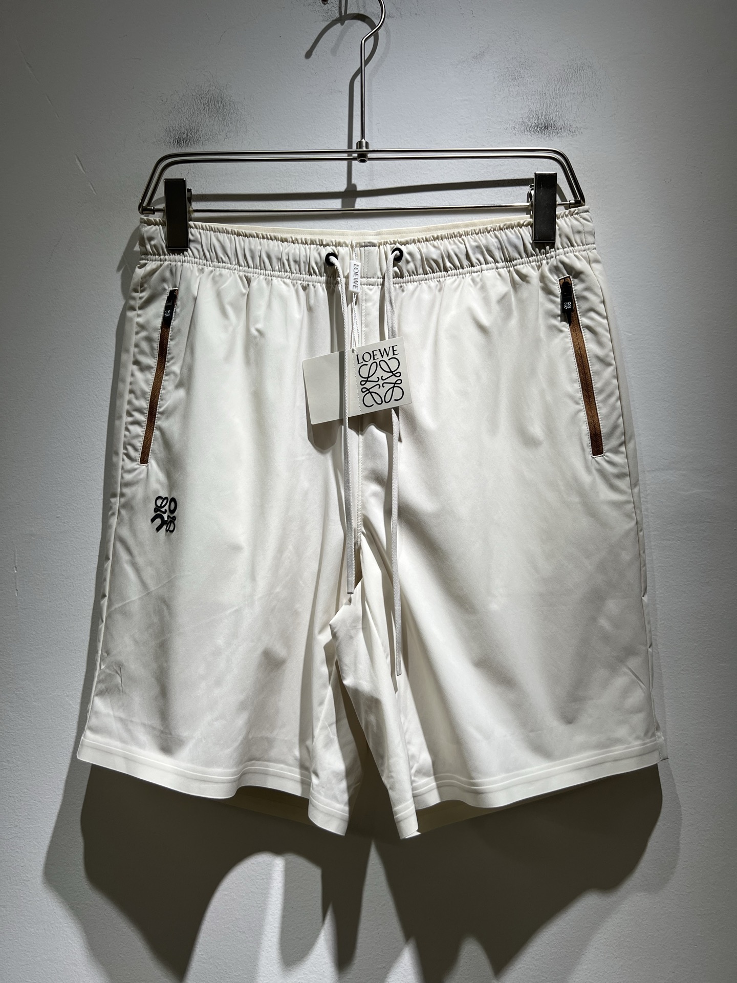  LO*WE/罗*威2025秋冬新品男士时装款高端休闲短裤，香港洋行渠道货，日本原厂出品，纯血统品质，完