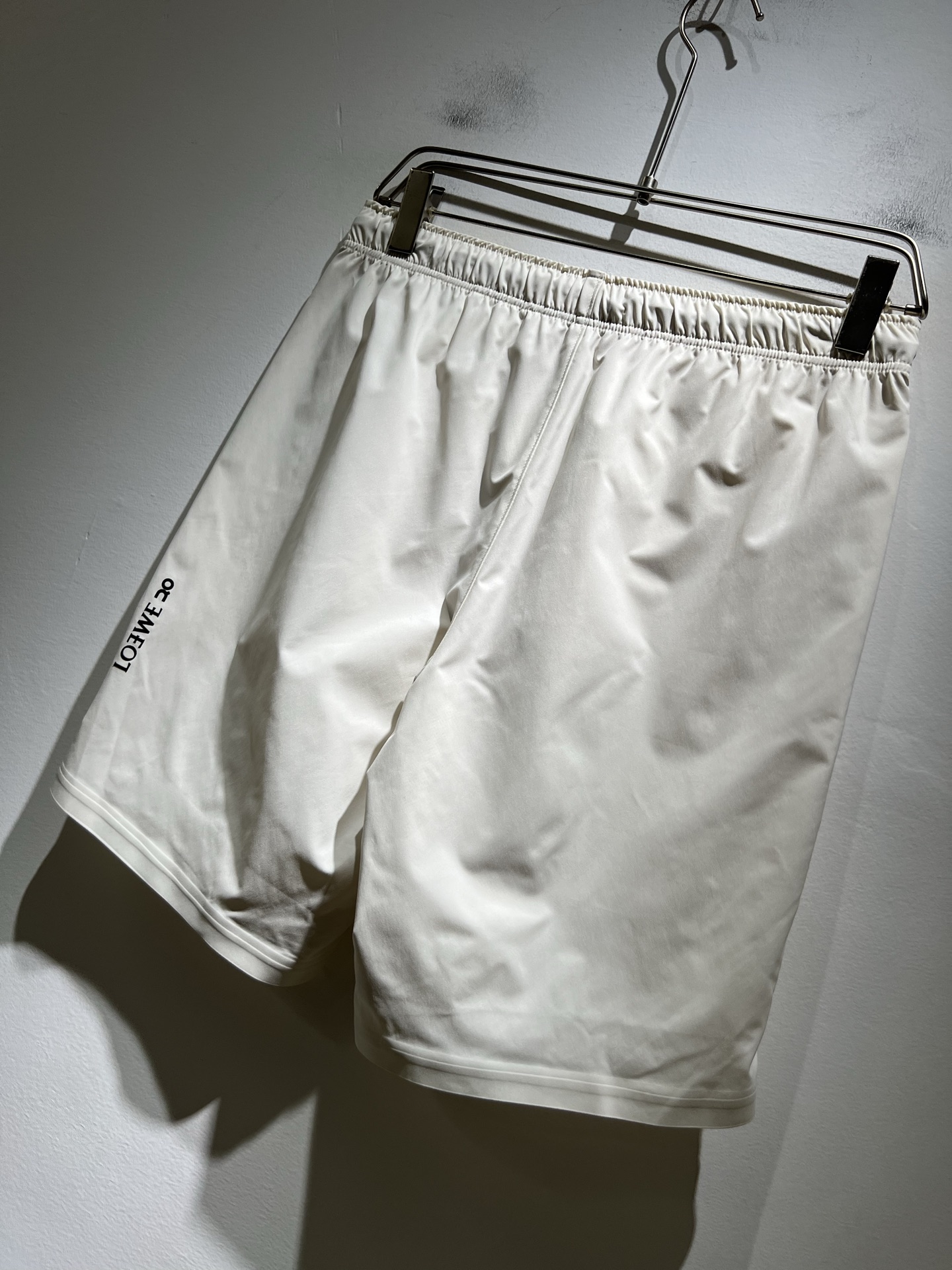  LO*WE/罗*威2025秋冬新品男士时装款高端休闲短裤，香港洋行渠道货，日本原厂出品，纯血统品质，完