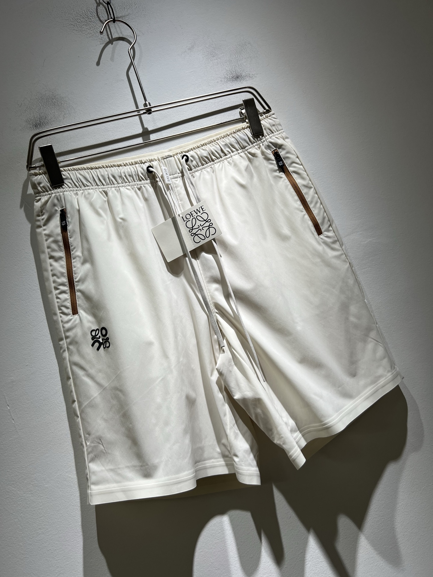  LO*WE/罗*威2025秋冬新品男士时装款高端休闲短裤，香港洋行渠道货，日本原厂出品，纯血统品质，完