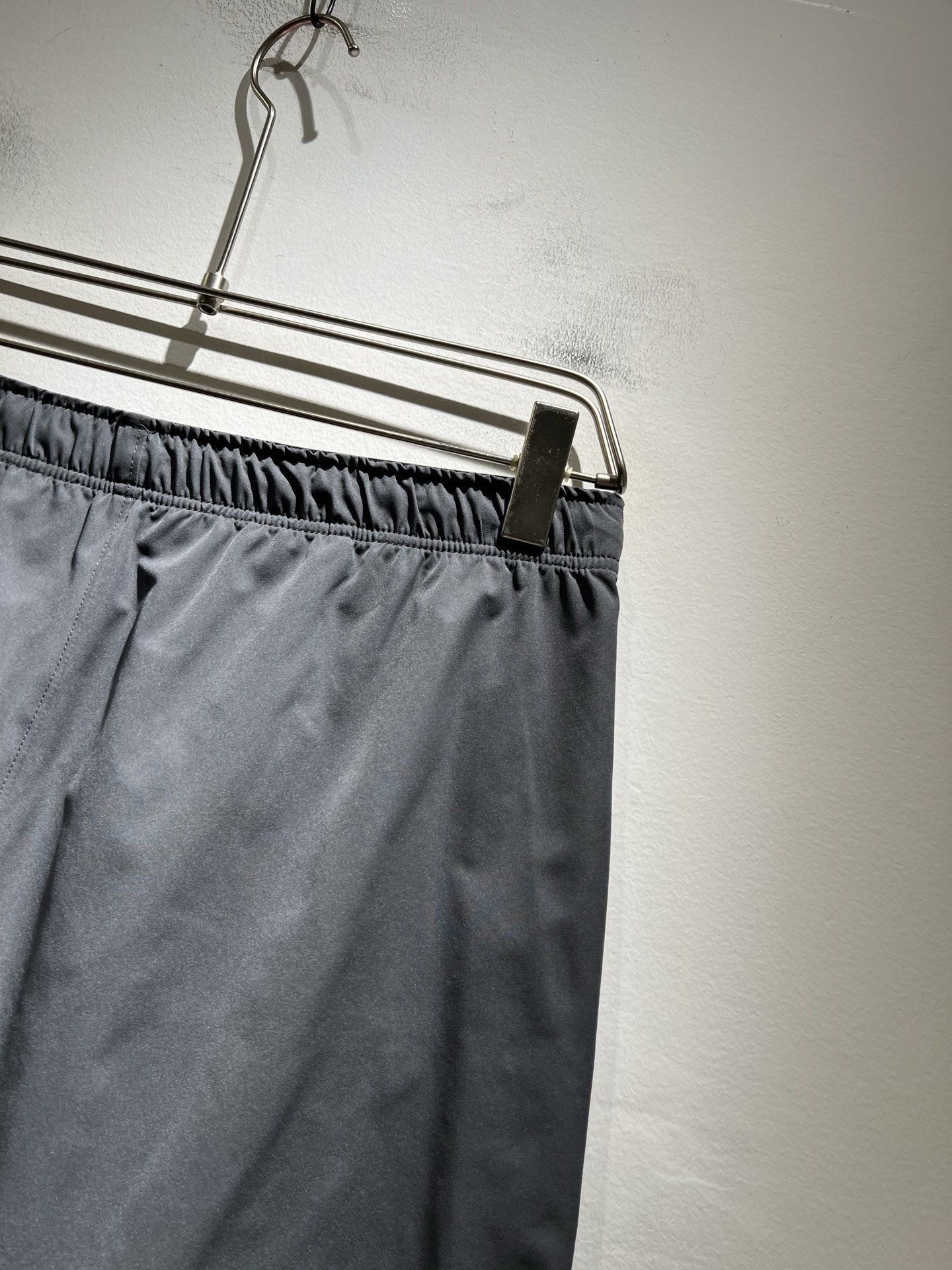  LO*WE/罗*威2025秋冬新品男士时装款高端休闲短裤，香港洋行渠道货，日本原厂出品，纯血统品质，完