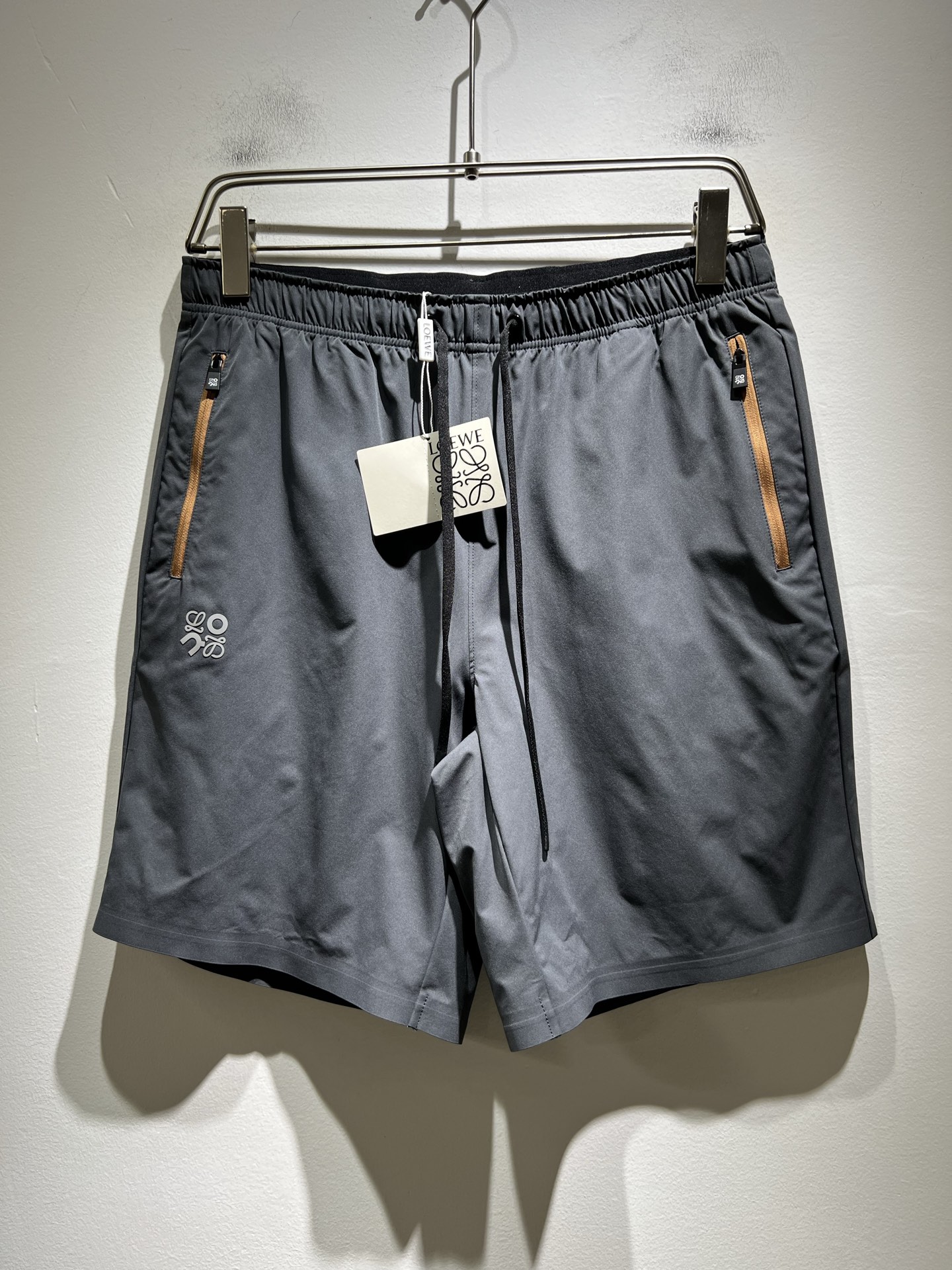  LO*WE/罗*威2025秋冬新品男士时装款高端休闲短裤，香港洋行渠道货，日本原厂出品，纯血统品质，完