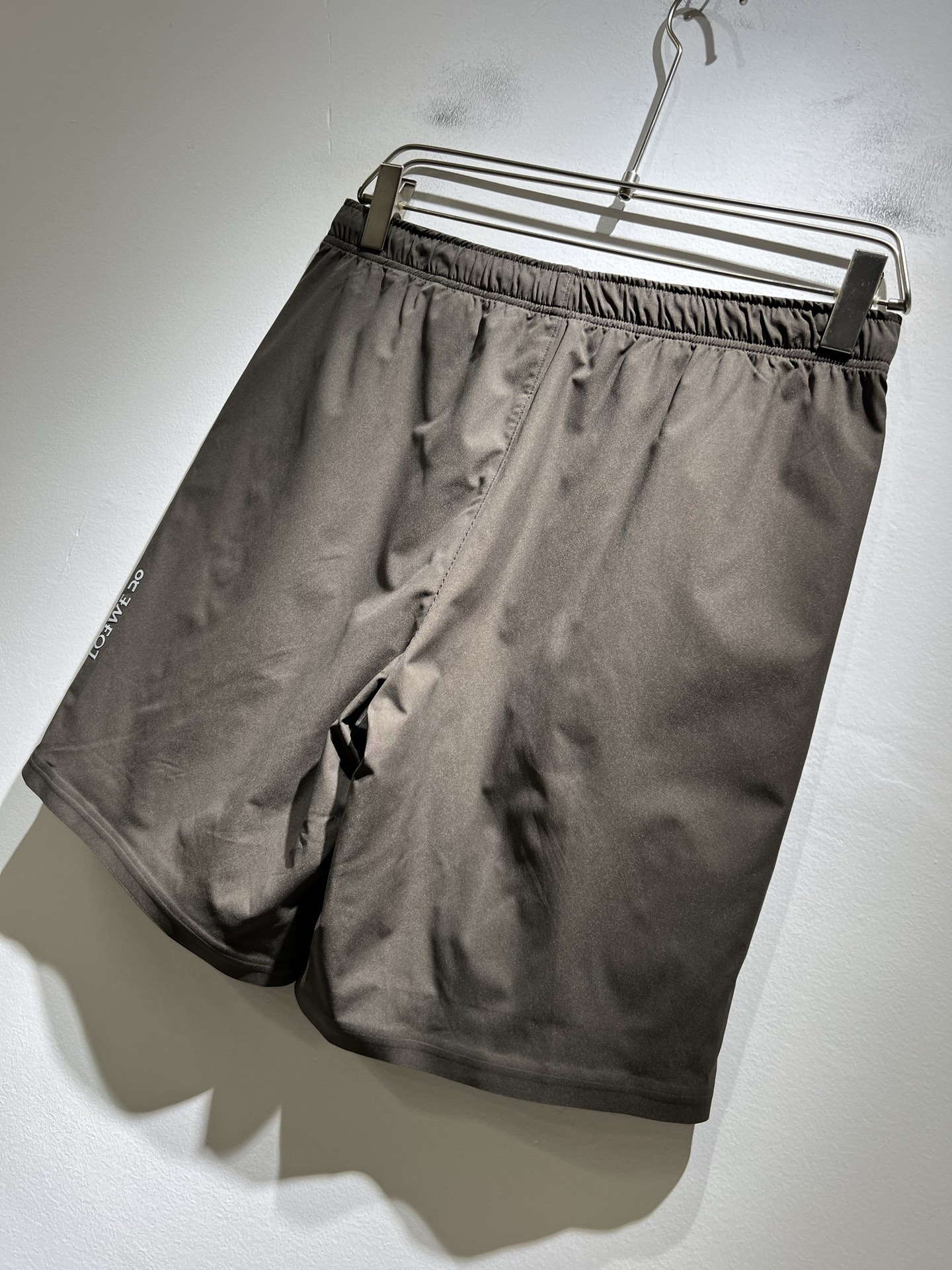  LO*WE/罗*威2025秋冬新品男士时装款高端休闲短裤，香港洋行渠道货，日本原厂出品，纯血统品质，完