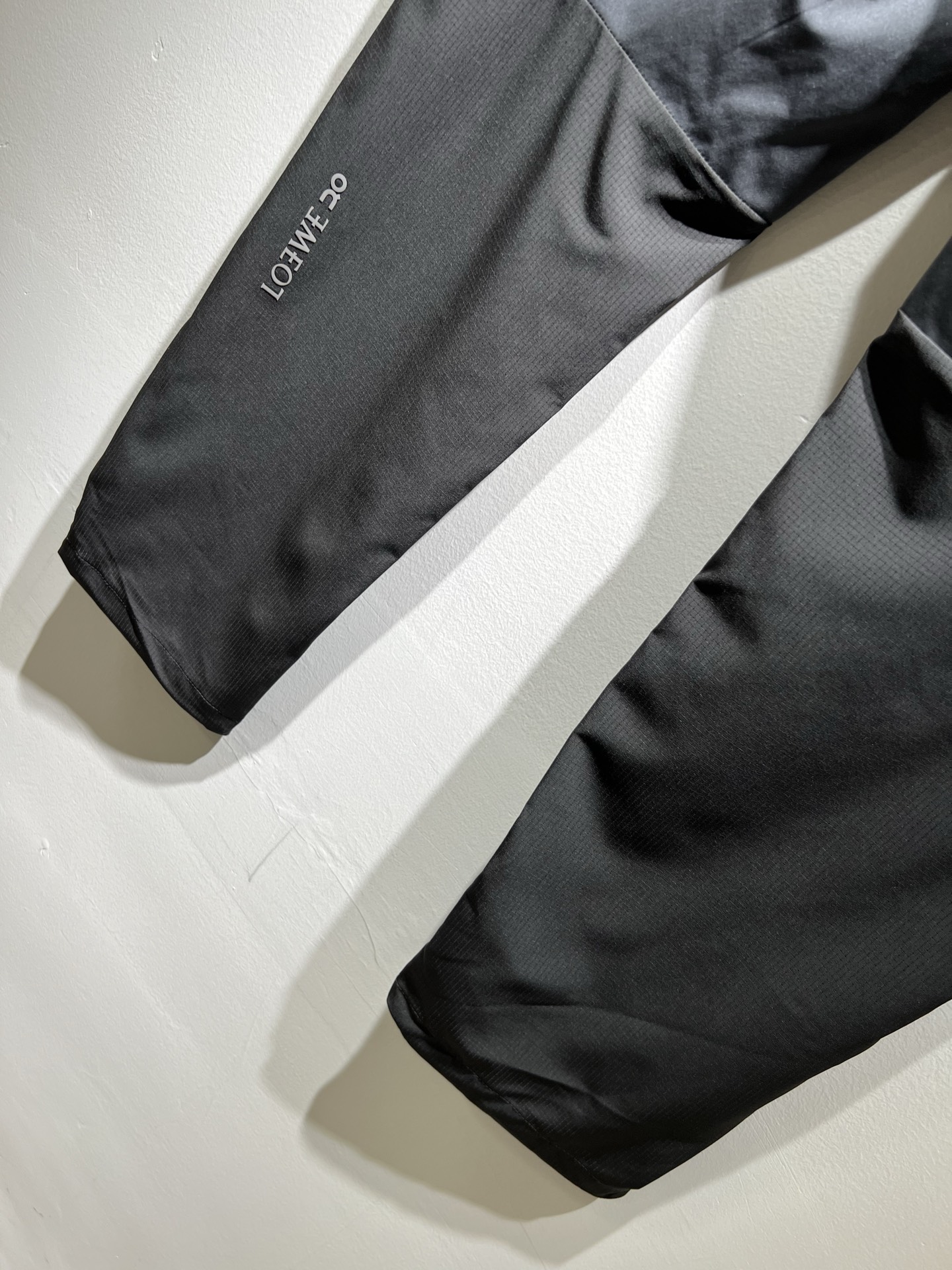  LO*WE/罗*威2025秋冬新品男士时装款高端休闲裤，香港洋行渠道货，日本原厂出品，纯血统品质，完美