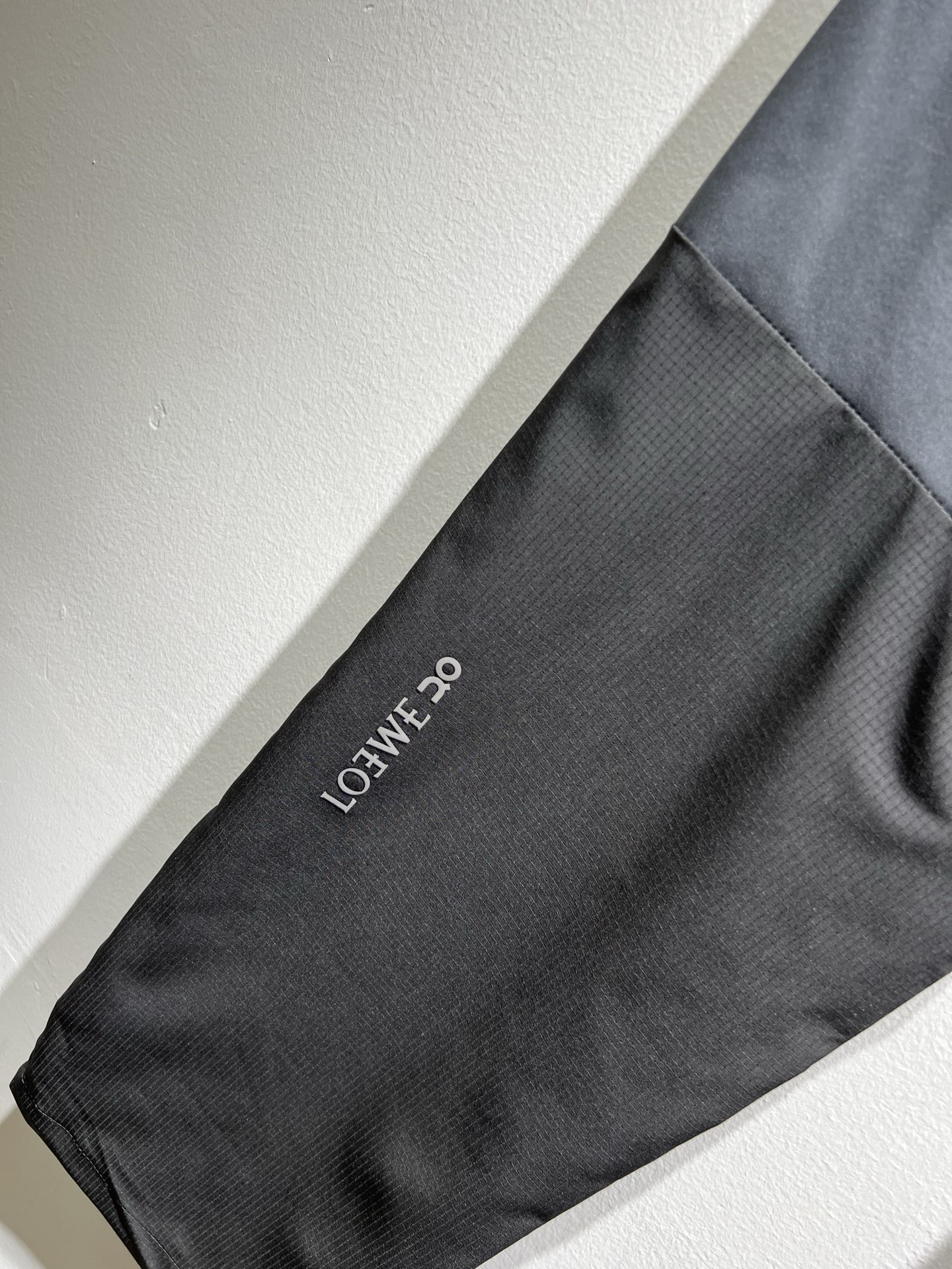  LO*WE/罗*威2025秋冬新品男士时装款高端休闲裤，香港洋行渠道货，日本原厂出品，纯血统品质，完美