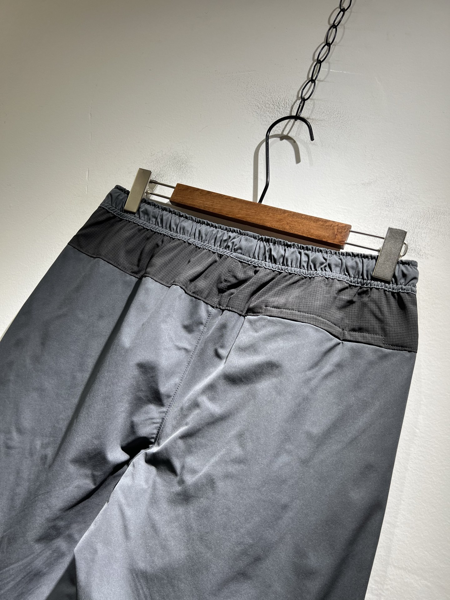  LO*WE/罗*威2025秋冬新品男士时装款高端休闲裤，香港洋行渠道货，日本原厂出品，纯血统品质，完美