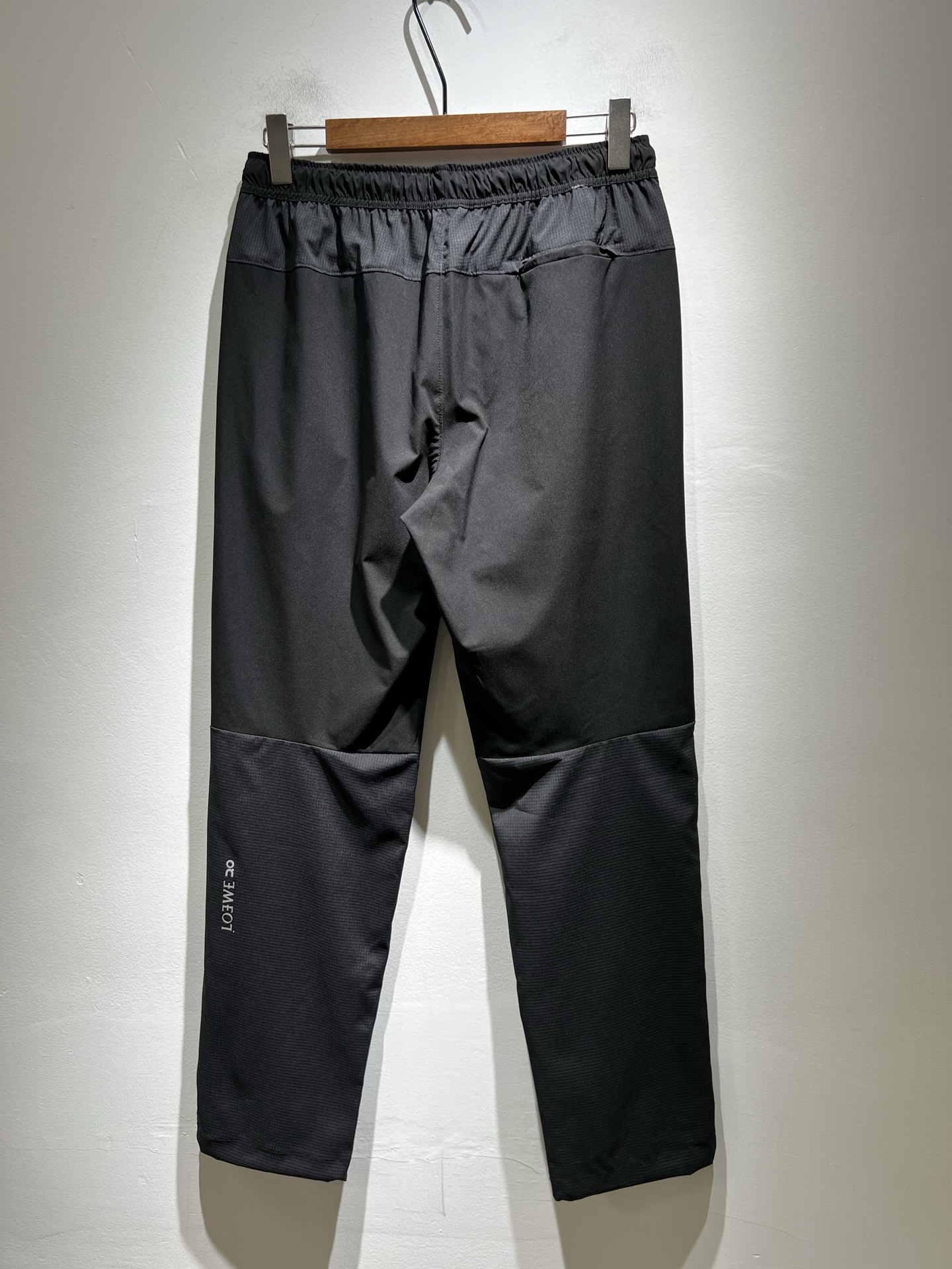  LO*WE/罗*威2025秋冬新品男士时装款高端休闲裤，香港洋行渠道货，日本原厂出品，纯血统品质，完美