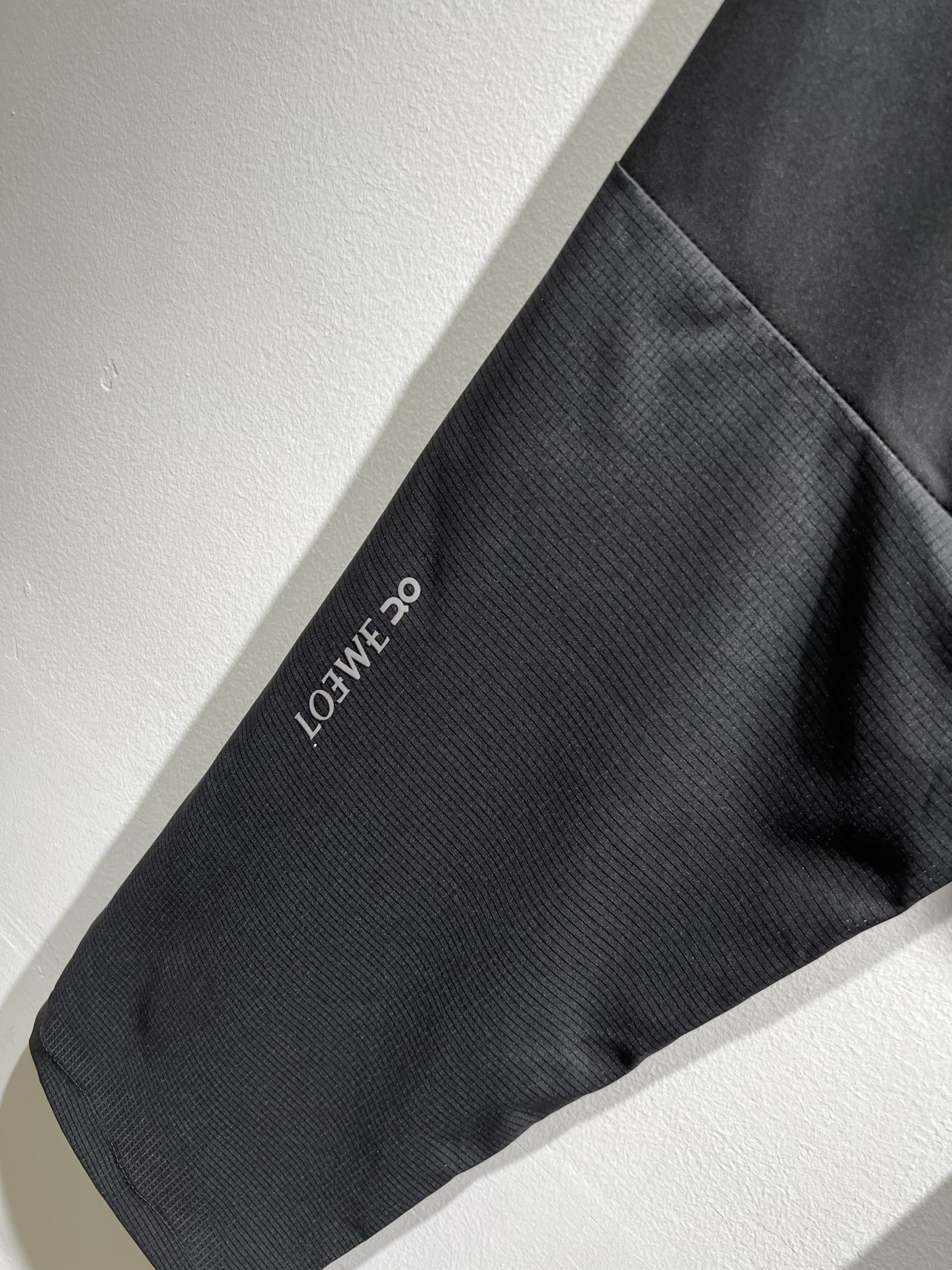  LO*WE/罗*威2025秋冬新品男士时装款高端休闲裤，香港洋行渠道货，日本原厂出品，纯血统品质，完美