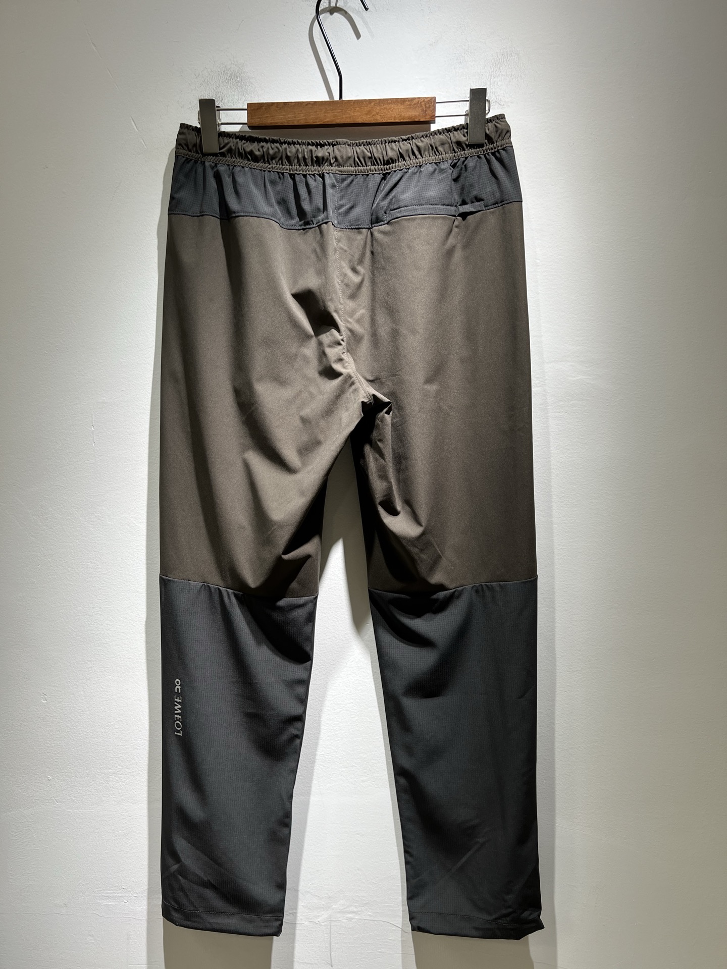  LO*WE/罗*威2025秋冬新品男士时装款高端休闲裤，香港洋行渠道货，日本原厂出品，纯血统品质，完美