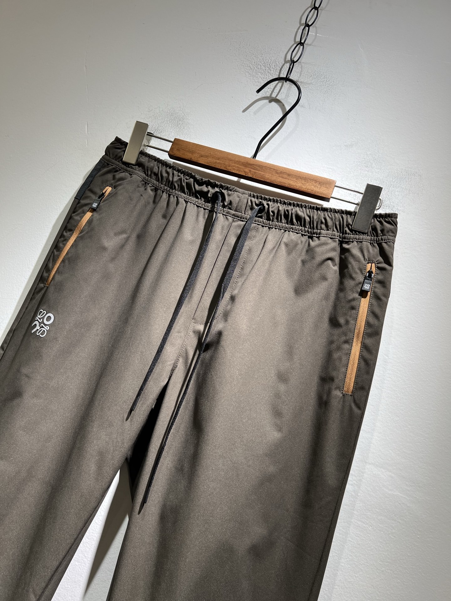  LO*WE/罗*威2025秋冬新品男士时装款高端休闲裤，香港洋行渠道货，日本原厂出品，纯血统品质，完美