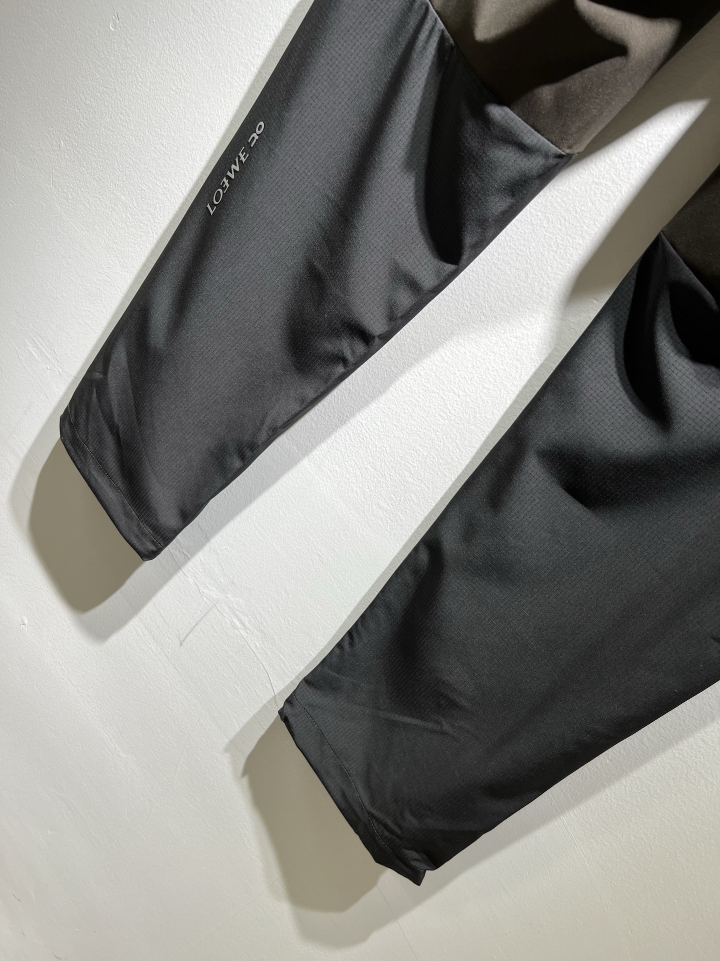  LO*WE/罗*威2025秋冬新品男士时装款高端休闲裤，香港洋行渠道货，日本原厂出品，纯血统品质，完美