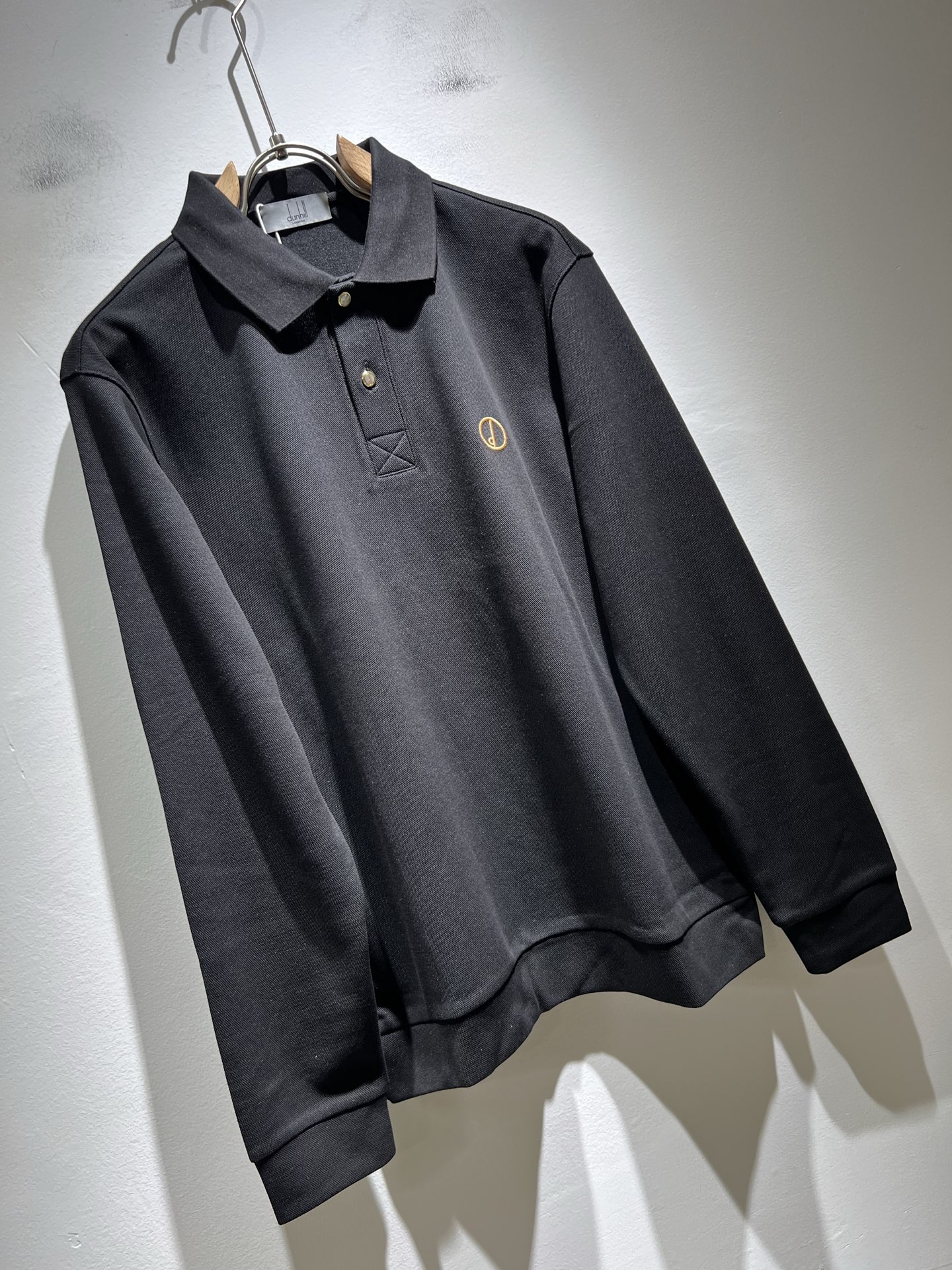  dunhill 喜登路2025秋冬新品男士休闲长袖Polo衫，外贸公司订单！经典的专有织物之一！ 胸前