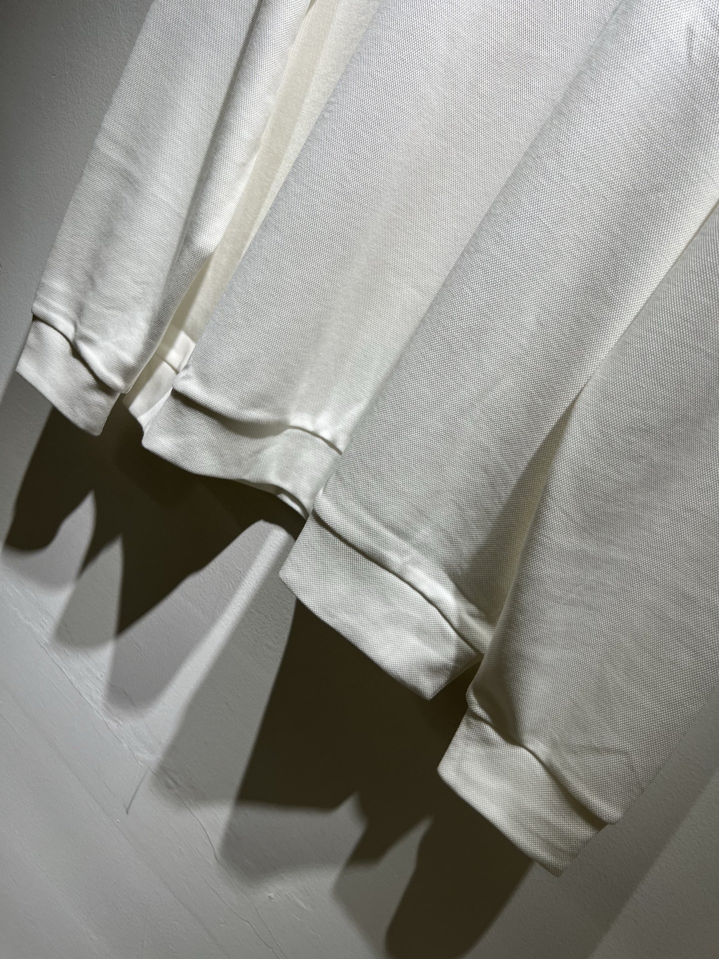  dunhill 喜登路2025秋冬新品男士休闲长袖Polo衫，外贸公司订单！经典的专有织物之一！ 胸前