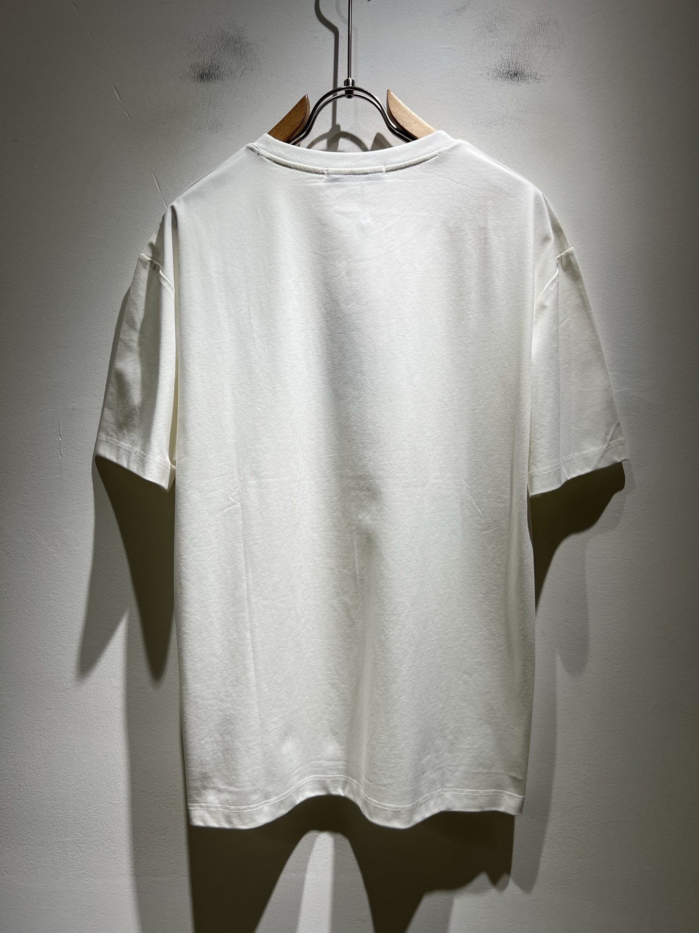 BURBER*Y巴*莉2025春夏新品男女同款👫短袖T恤，重磅来袭，最近比较火热的环保纯棉面料制作而成，