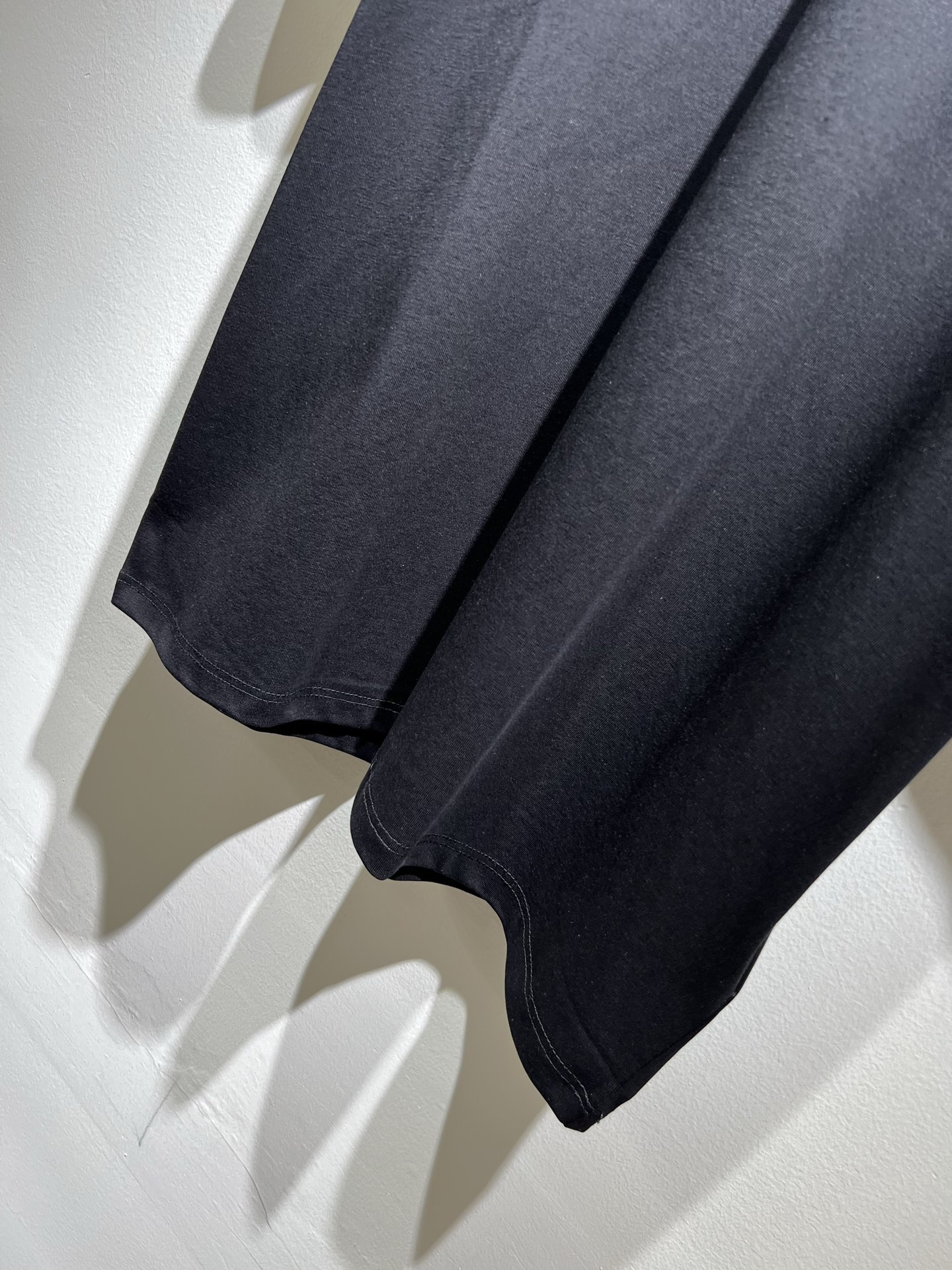 BURBER*Y巴*莉2025春夏新品男女同款👫短袖T恤，重磅来袭，最近比较火热的环保纯棉面料制作而成，