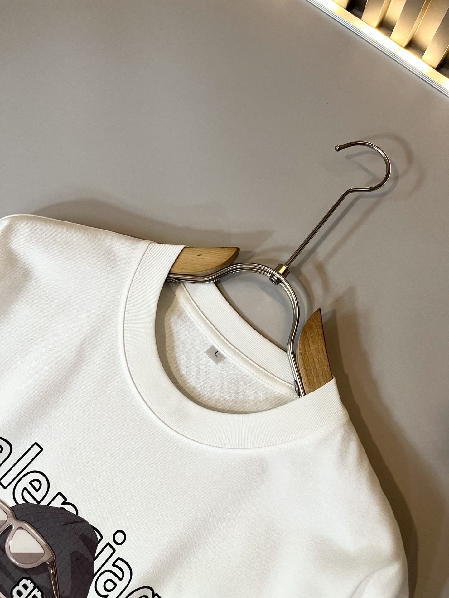 BALENCI*GA巴黎*家 2025春夏新款男女同款👫短袖T恤！走秀图案印花时尚休闲短袖T恤衫！设计l