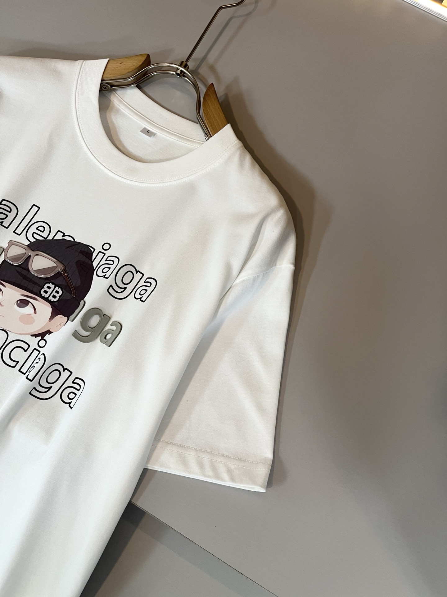 BALENCI*GA巴黎*家 2025春夏新款男女同款👫短袖T恤！走秀图案印花时尚休闲短袖T恤衫！设计l