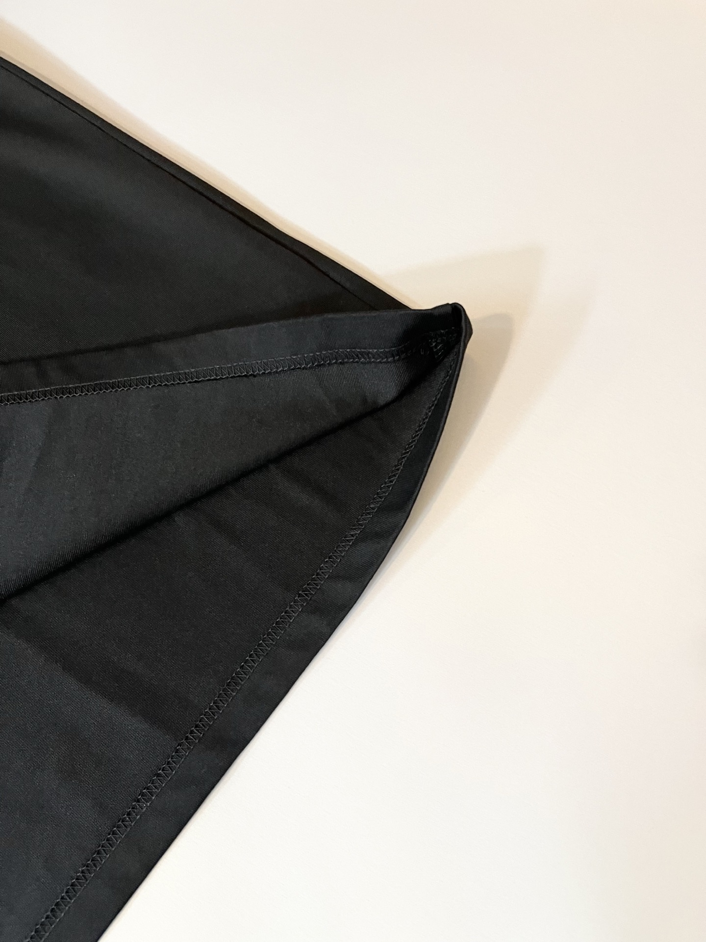 BALENCI*GA巴黎*家 2025春夏新款男女同款👫短袖T恤！走秀图案印花时尚休闲短袖T恤衫！设计l