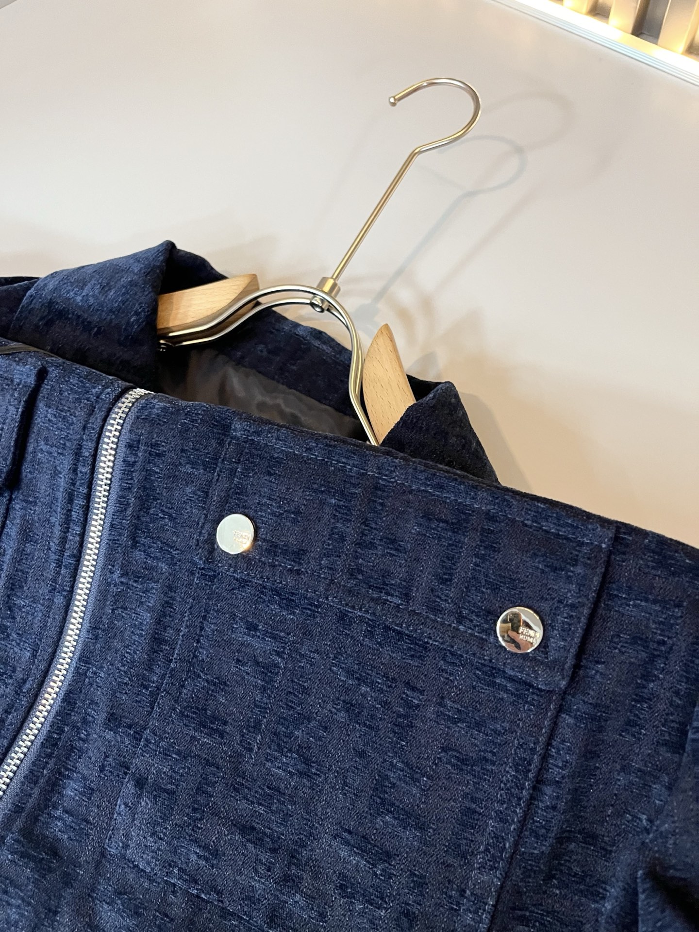 FEN*I 芬*迪 2025春夏新款夹克外套，意大利原厂订单，FD家族人气单品，代表性十足，规格感十足的