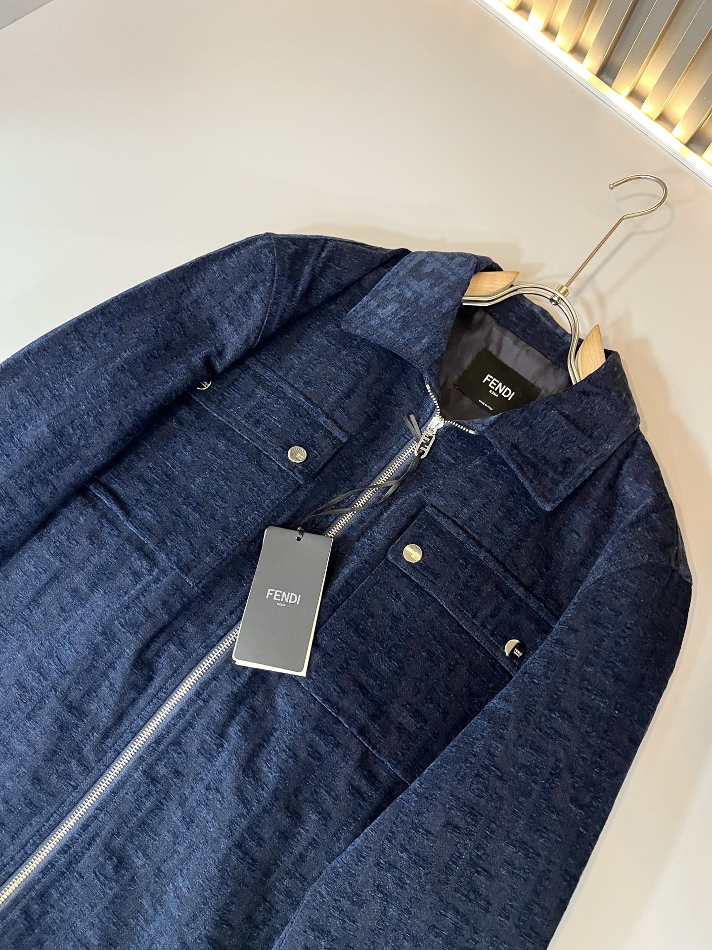 FEN*I 芬*迪 2025春夏新款夹克外套，意大利原厂订单，FD家族人气单品，代表性十足，规格感十足的