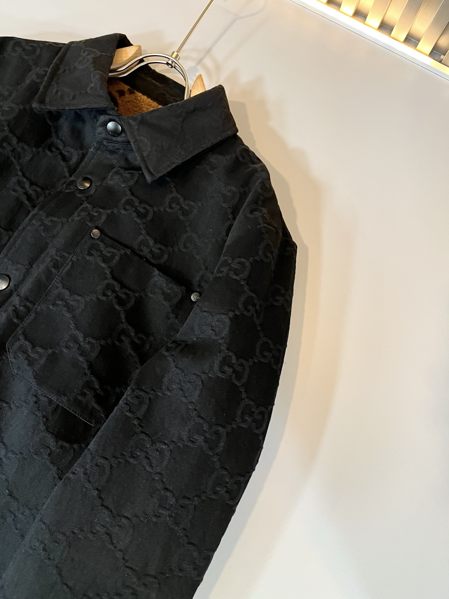 Gucc*古家 2025秋冬最新系列！男女同款👫牛仔夹克外套，贸易公司渠道稀出，同步官网发售 ！ 新时尚