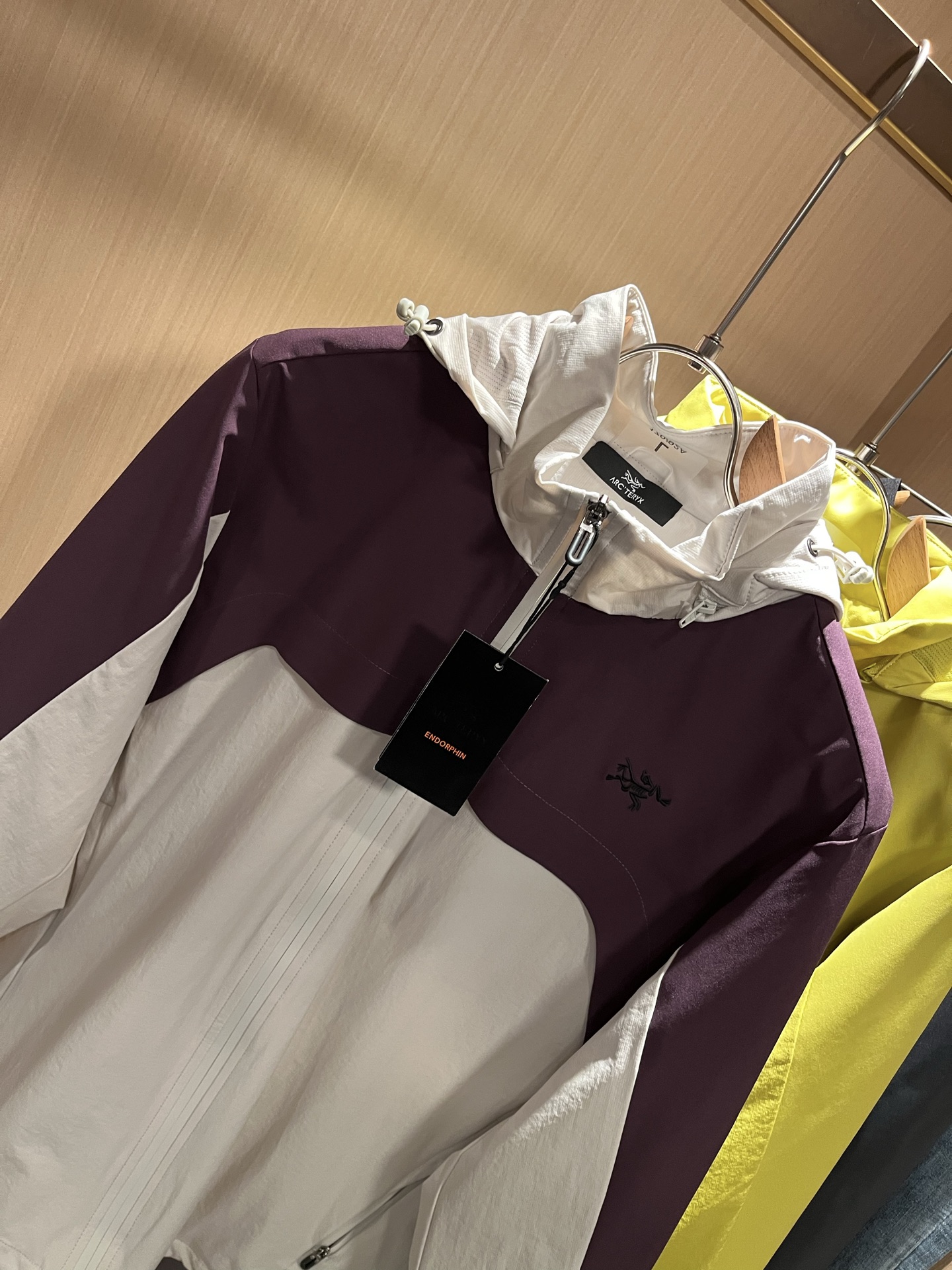 ARCTER*X始*祖鸟 2025秋冬新款男女同款👫夹克外套，户外品牌可能大家第一想到的就是加拿大鹅、始