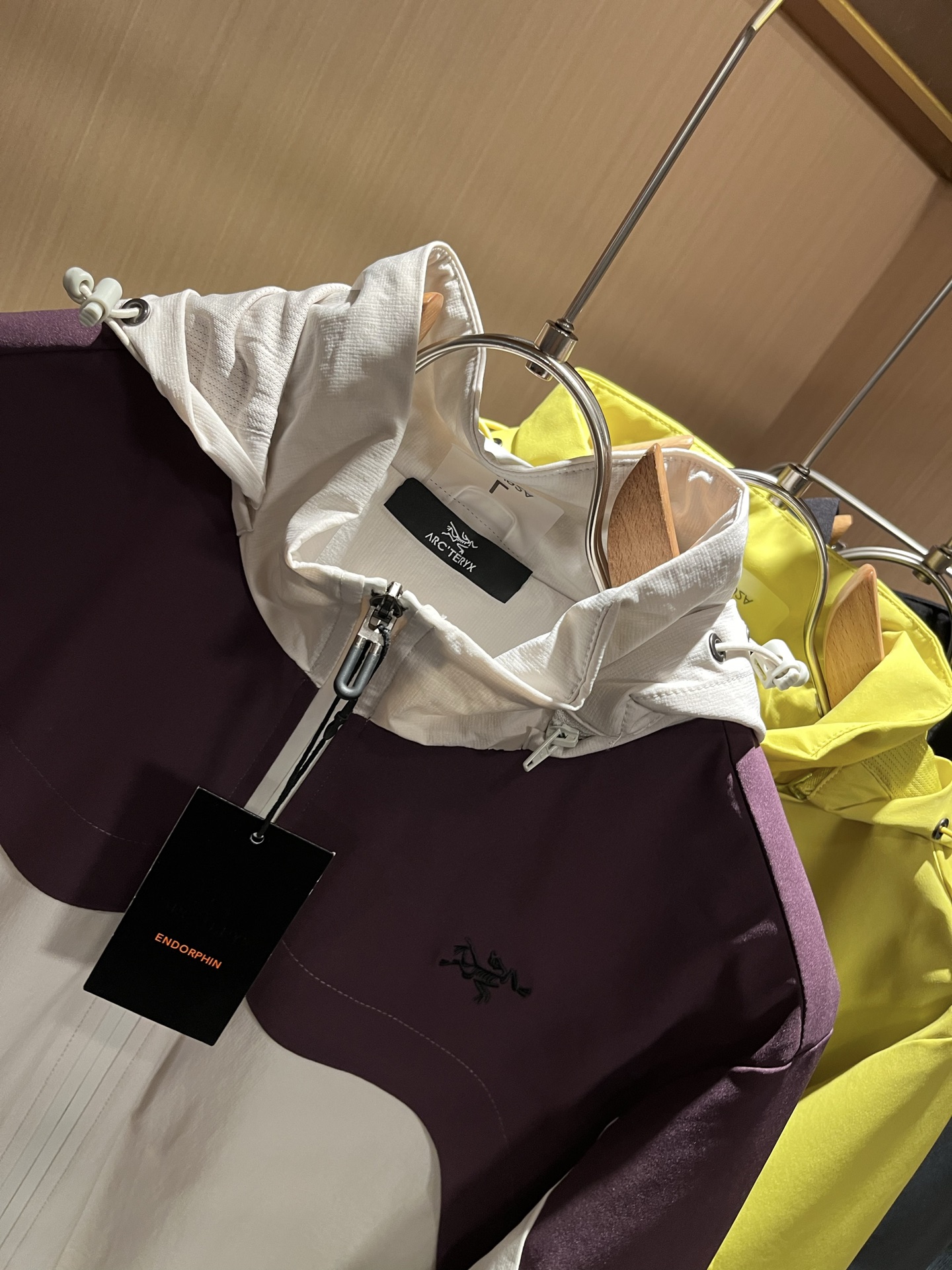 ARCTER*X始*祖鸟 2025秋冬新款男女同款👫夹克外套，户外品牌可能大家第一想到的就是加拿大鹅、始