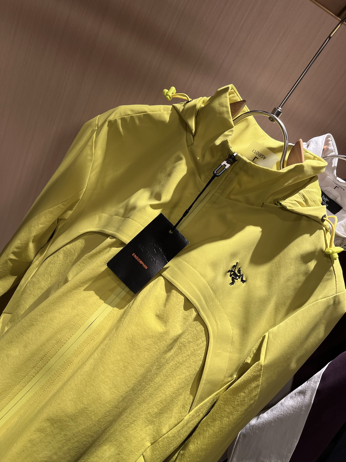 ARCTER*X始*祖鸟 2025秋冬新款男女同款👫夹克外套，户外品牌可能大家第一想到的就是加拿大鹅、始