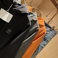 BC-Brunello Cucineli 2025秋冬新款男士夹克外套,众多明星都爱穿的时尚百搭单品!胸 BC-Brunello Cucineli 2025秋冬新款男士夹克外套,众多明星都爱穿的时尚百搭单品!胸